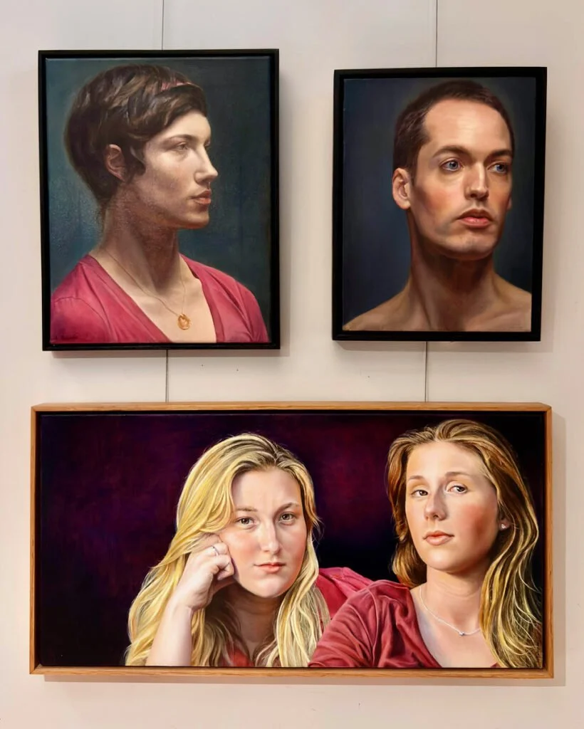  Lori Hollander, Girl with Shell Necklace, 2010, oil on canvas; The Dancer, 2012, oil on canvas; Sisters, 2018, oil on canvas. (Photos Courtesy of the artist)    