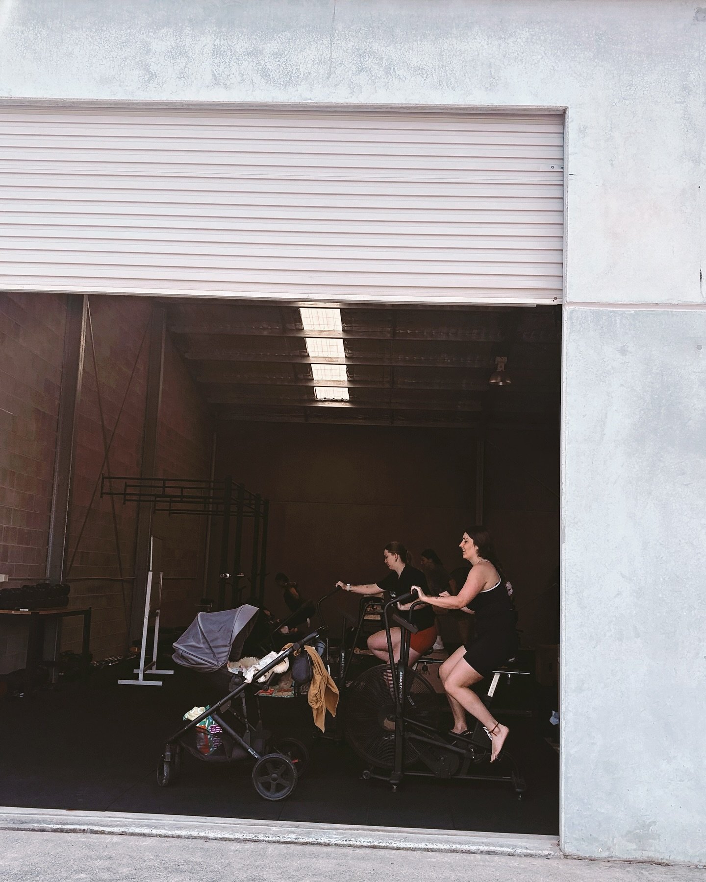 That&rsquo;s a wrap on our final Return to Movement Postpartum group for 2025! 💛

What an absolutely beautiful group of women to finish the year with - nurturing themselves, reconnecting with their bodies, and filling their cup through movement, com