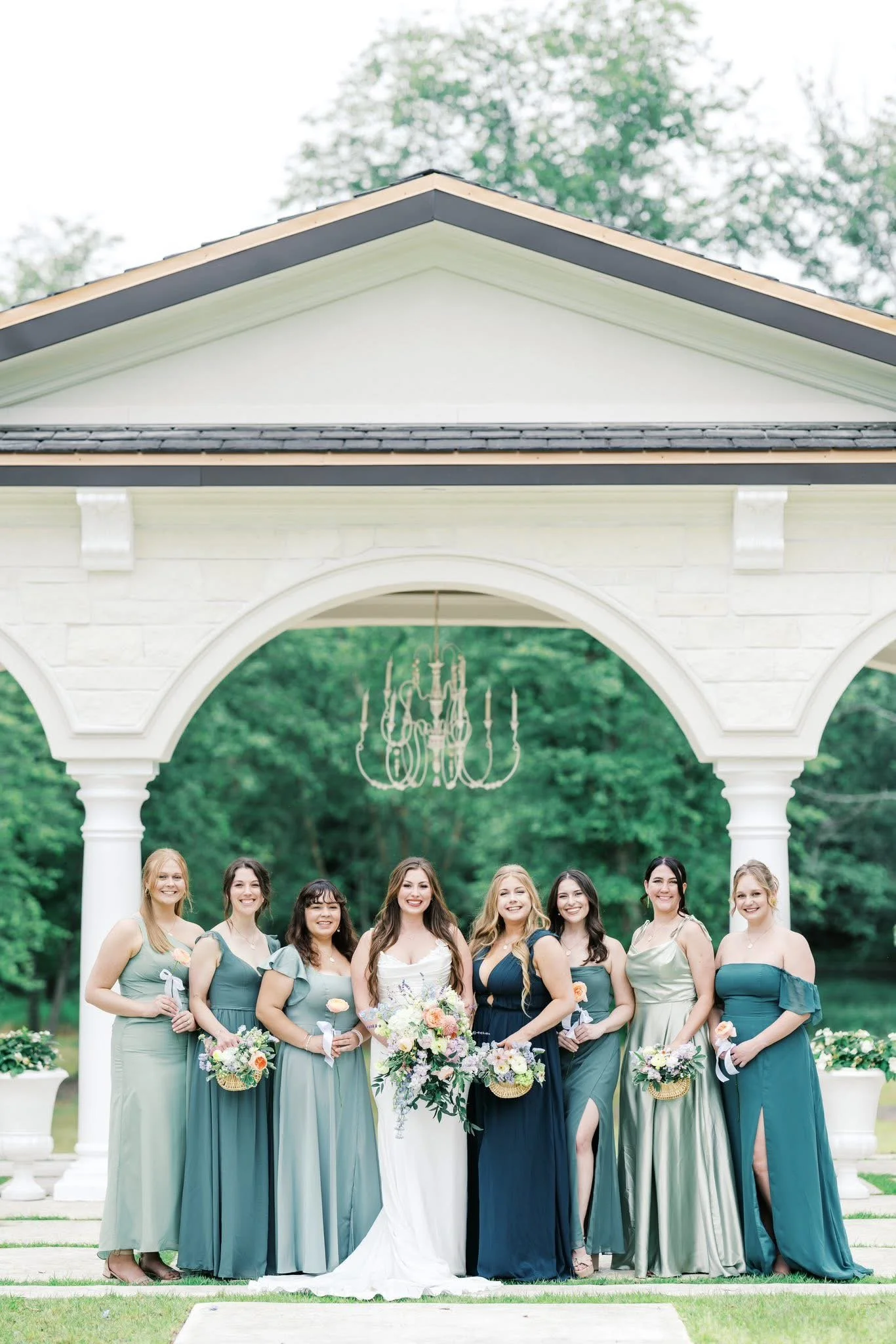 Bride &+ Bridesmaids at Lacee Meadows