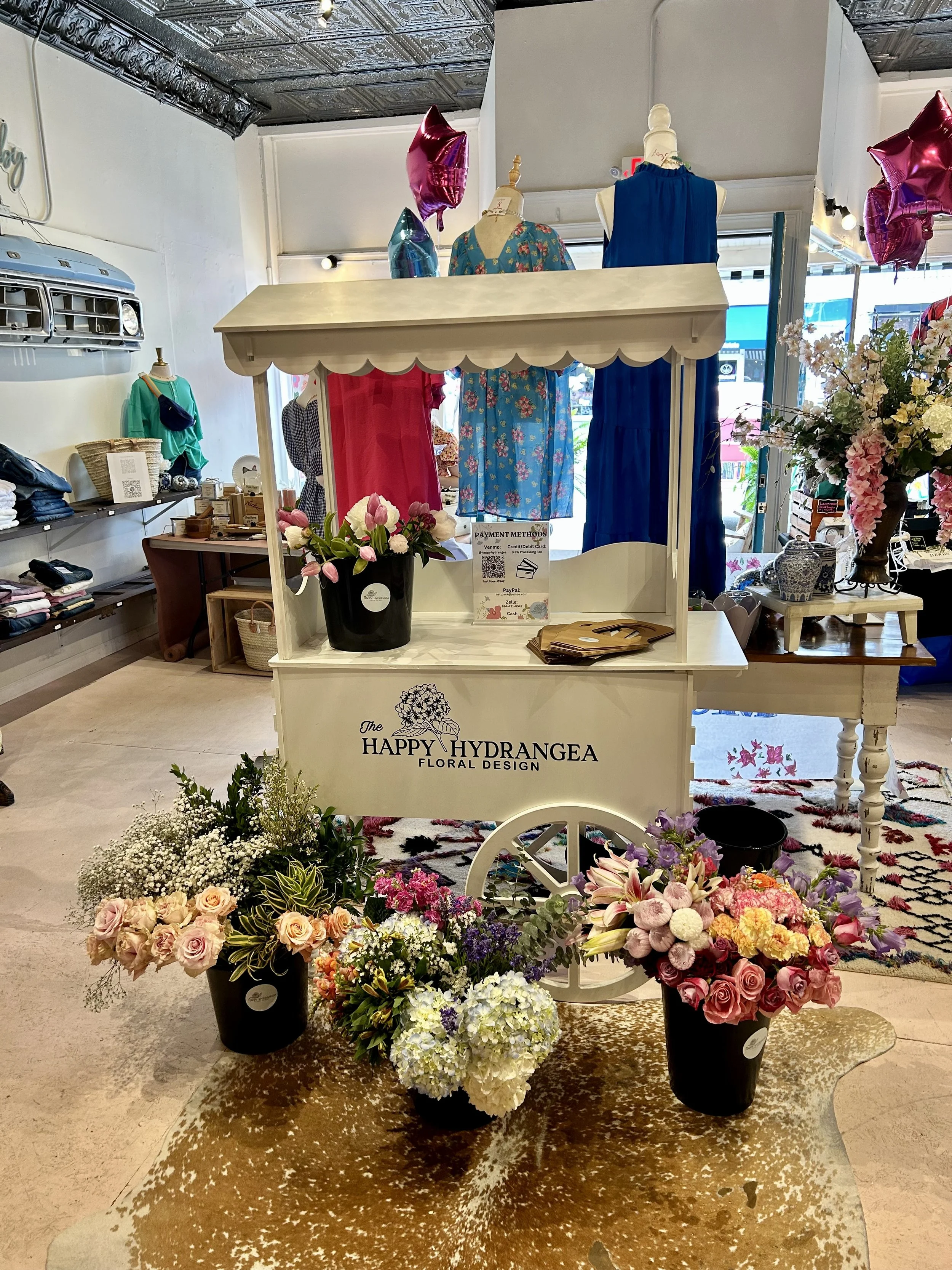 Flower Bar Setup at Swanky Steer