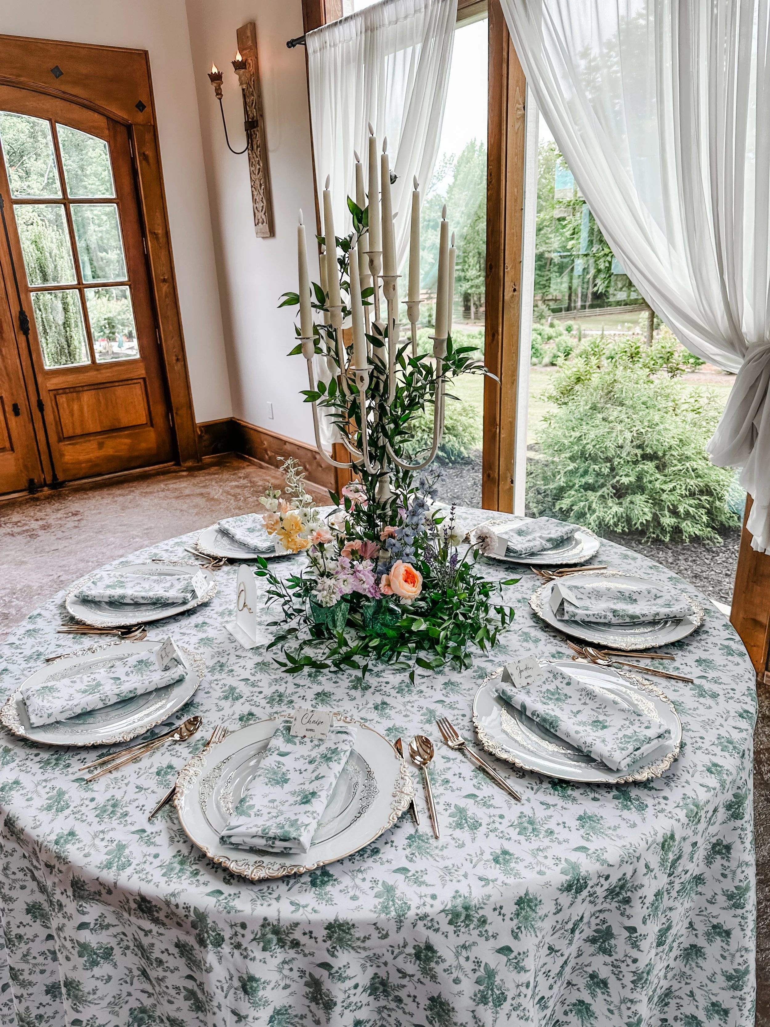 Table Centerpiece at Lacee Meadows