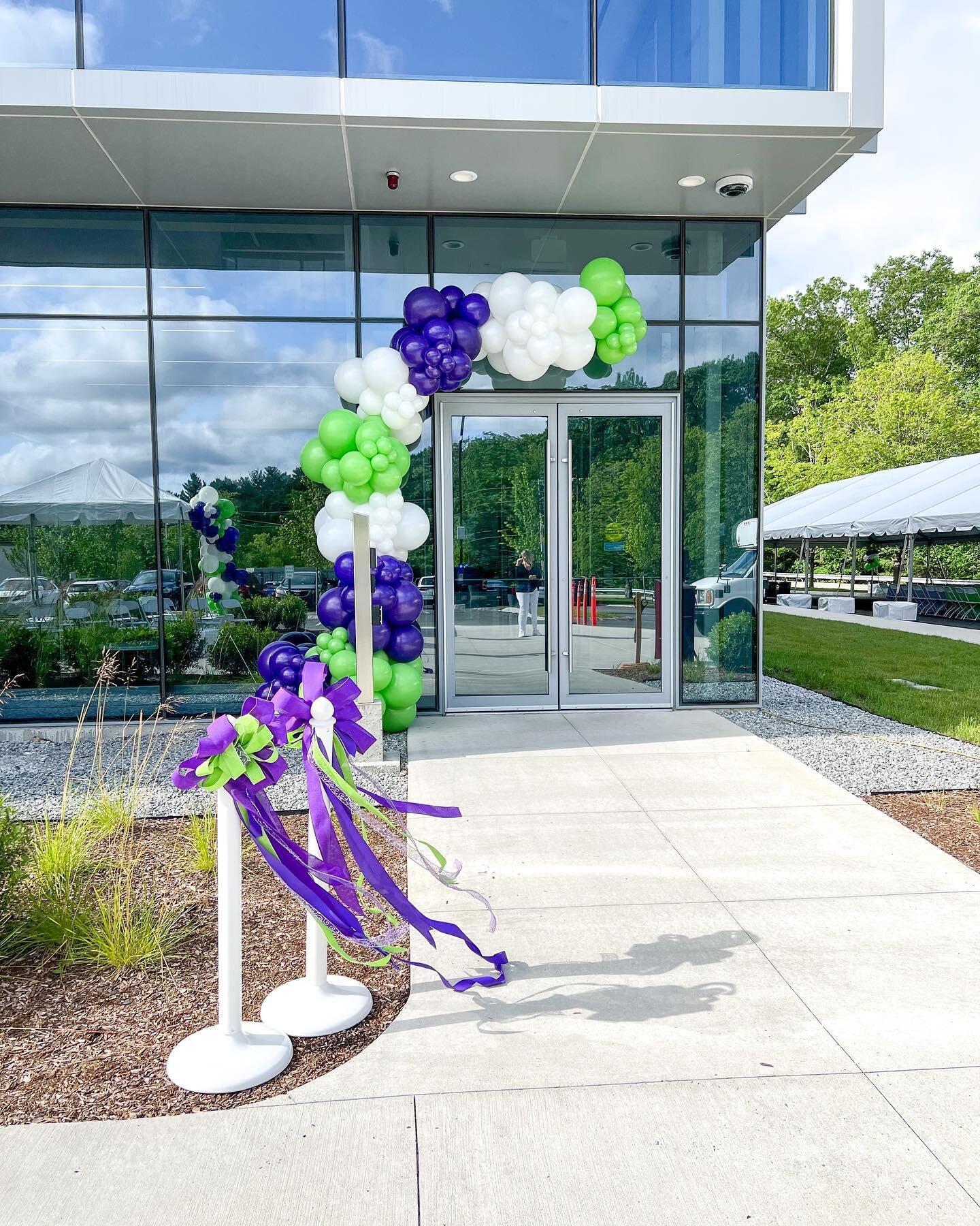 Beep! Beep! If you don&rsquo;t want polished, fun, and over the top balloons for your party or corporate event- we aren&rsquo;t the balloon company for you 😜