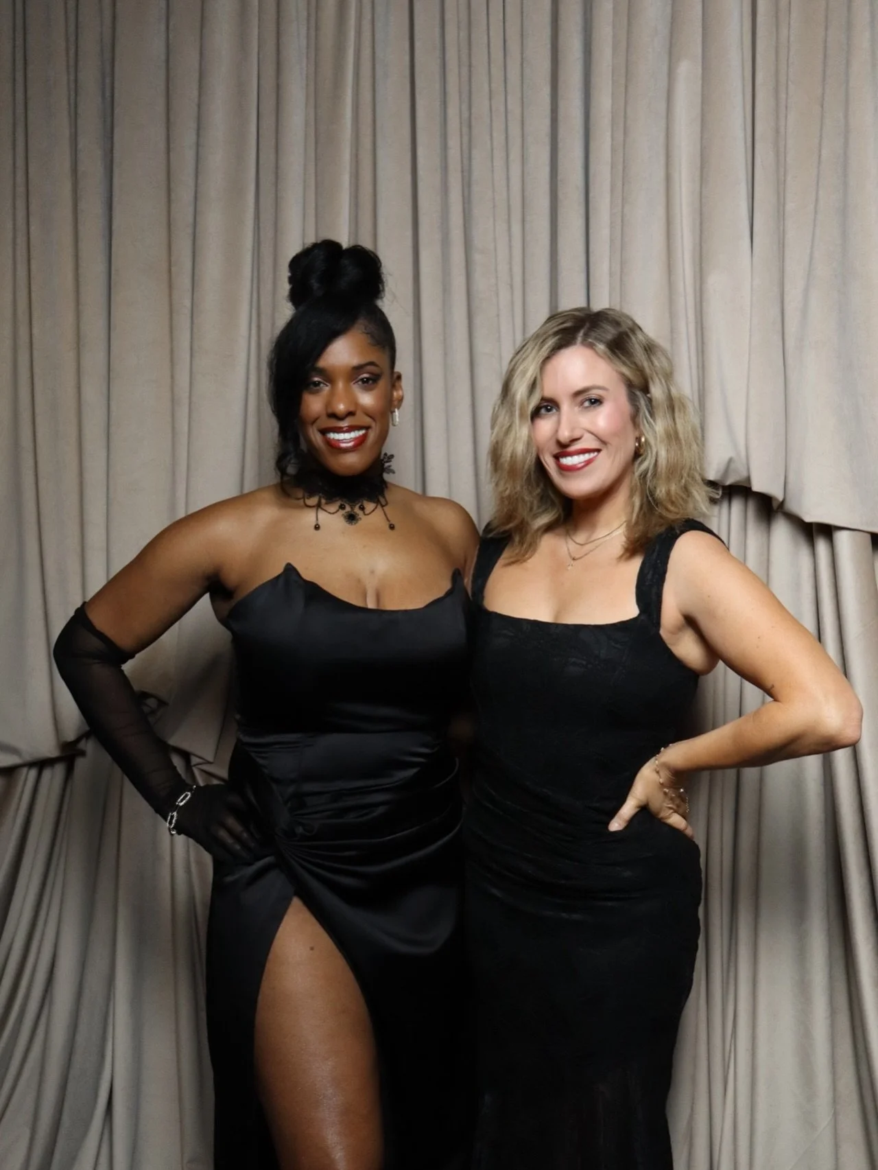 Some favorites from last night&rsquo;s portrait booth experience with our new show stopping velvet drape 🤍

It&rsquo;s always a pleasure to celebrate the work of @barrenriverareasafespace at the annual @galentinesgalaco fundraiser at @highlandstable