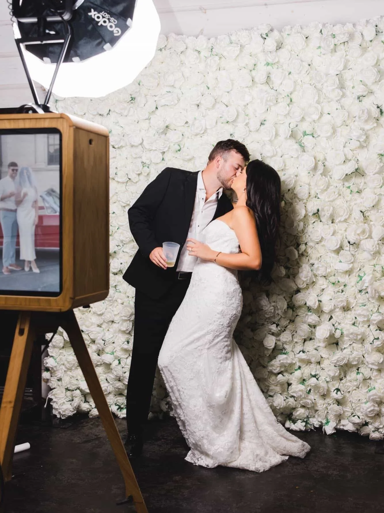 Iconic love deserves an iconic photobooth experience. ✨