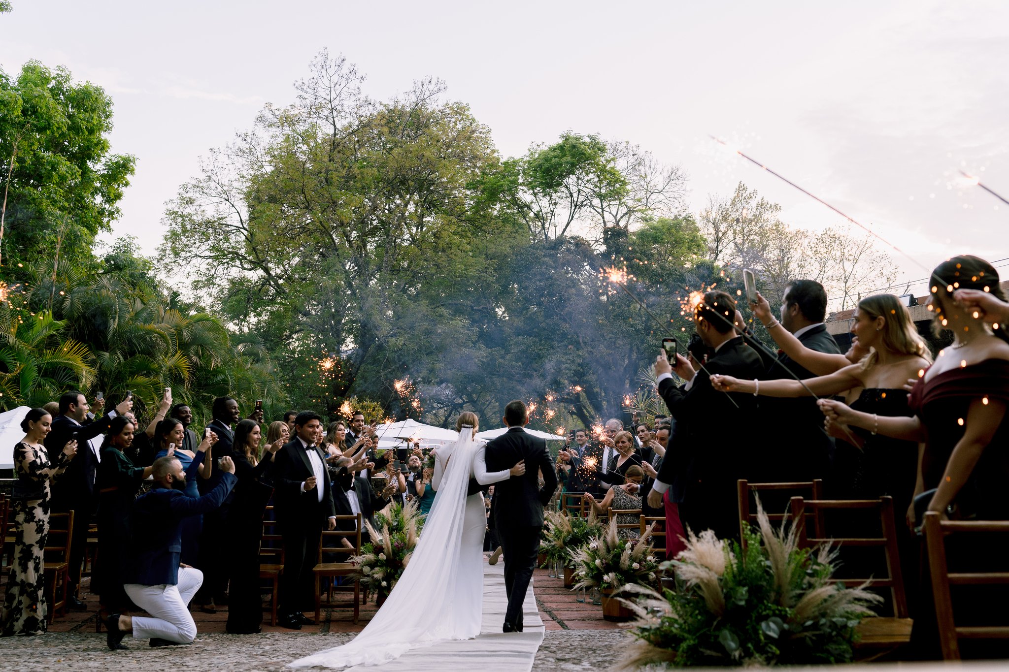 BODA-TORI-NETO-BAJO-LA-MONTANA-TEPOZTLAN-MORELOS-WEDDING-DAY109.jpg