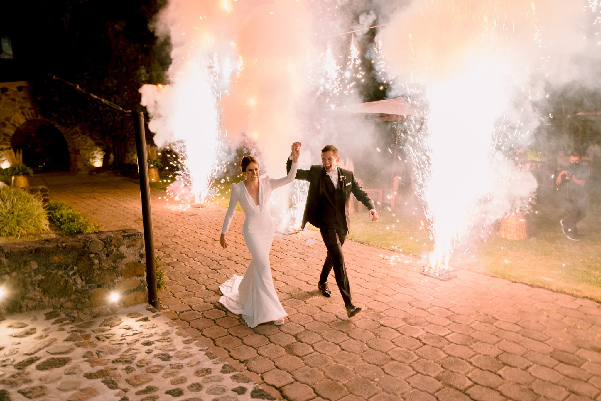 BODA-TORI-NETO-BAJO-LA-MONTANA-TEPOZTLAN-MORELOS-WEDDING-DAY140.jpg