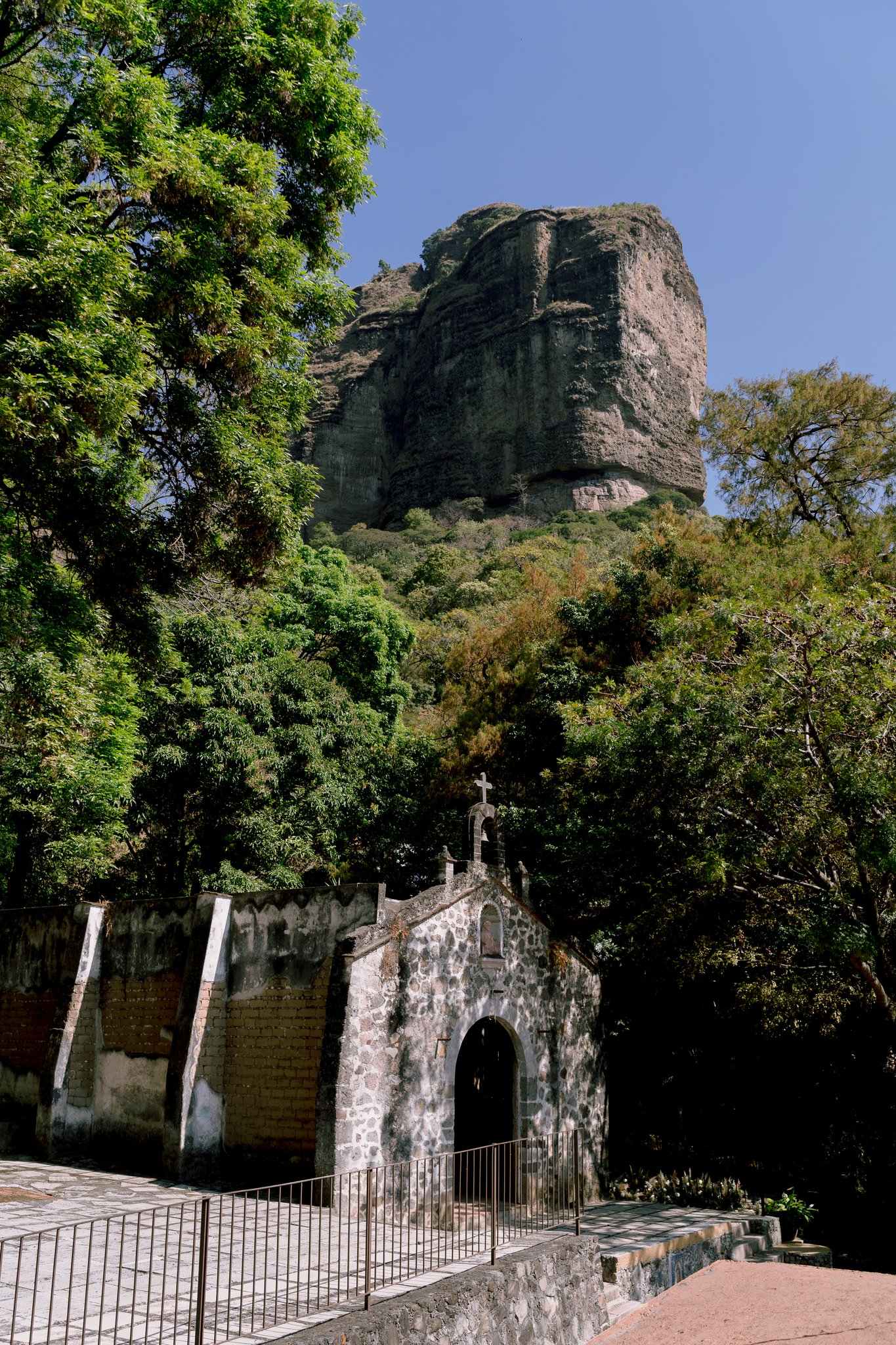 BODA-TORI-NETO-BAJO-LA-MONTANA-TEPOZTLAN-MORELOS-WEDDING-DAY14.jpg