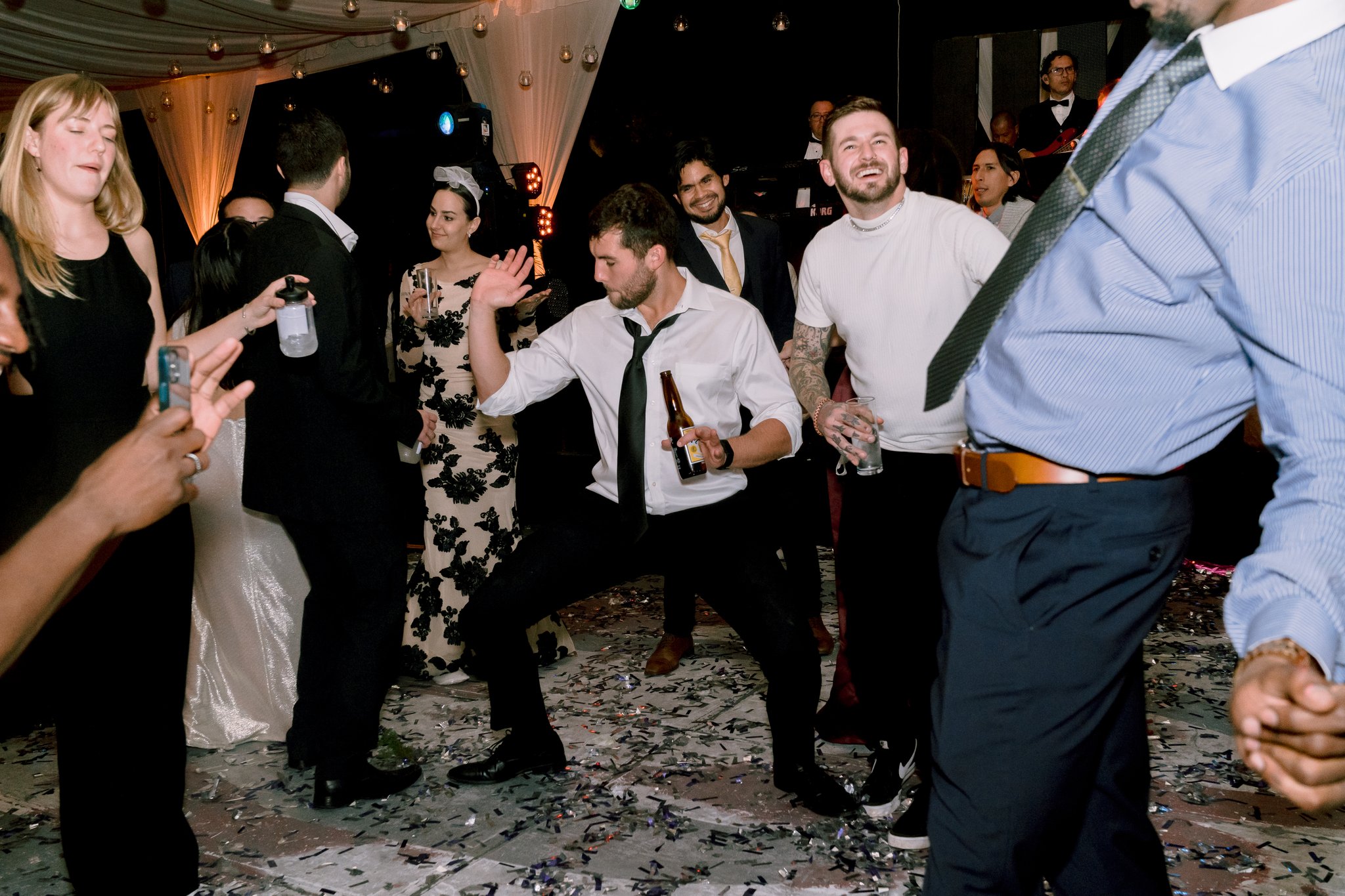 BODA-TORI-NETO-BAJO-LA-MONTANA-TEPOZTLAN-MORELOS-WEDDING-DAY199.jpg