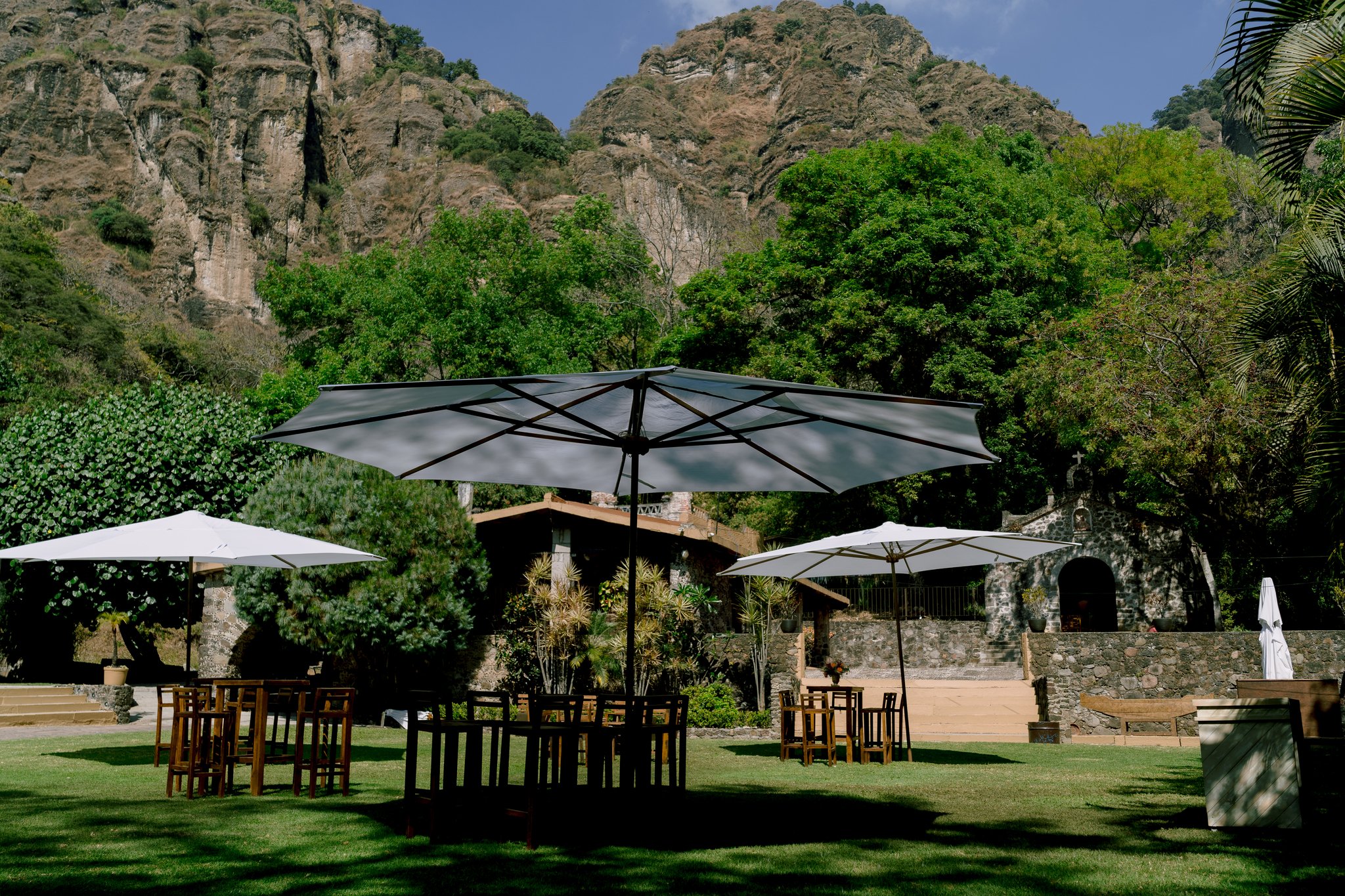 BODA-TORI-NETO-BAJO-LA-MONTANA-TEPOZTLAN-MORELOS-WEDDING-DAY8.jpg
