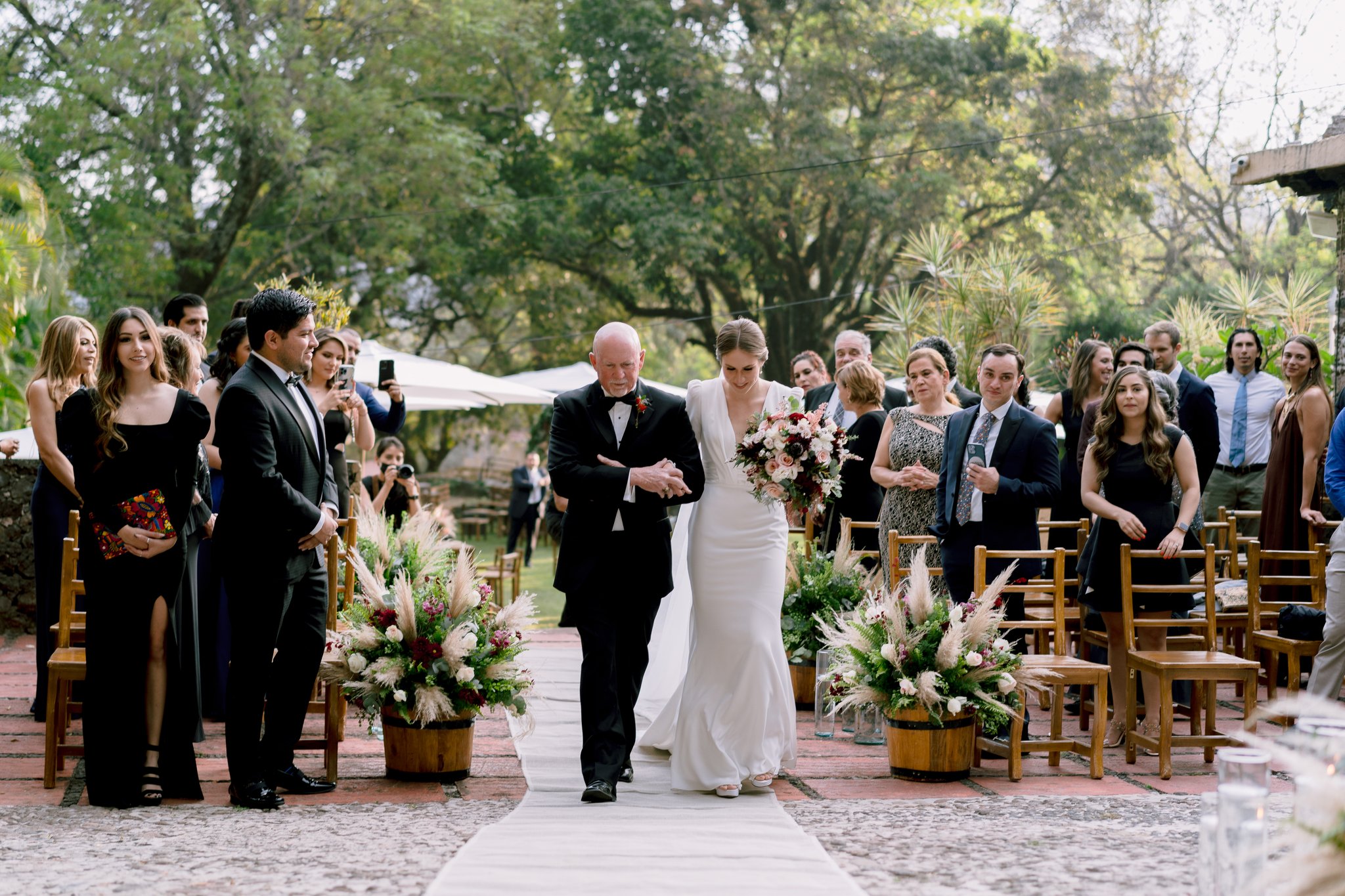 BODA-TORI-NETO-BAJO-LA-MONTANA-TEPOZTLAN-MORELOS-WEDDING-DAY96.jpg