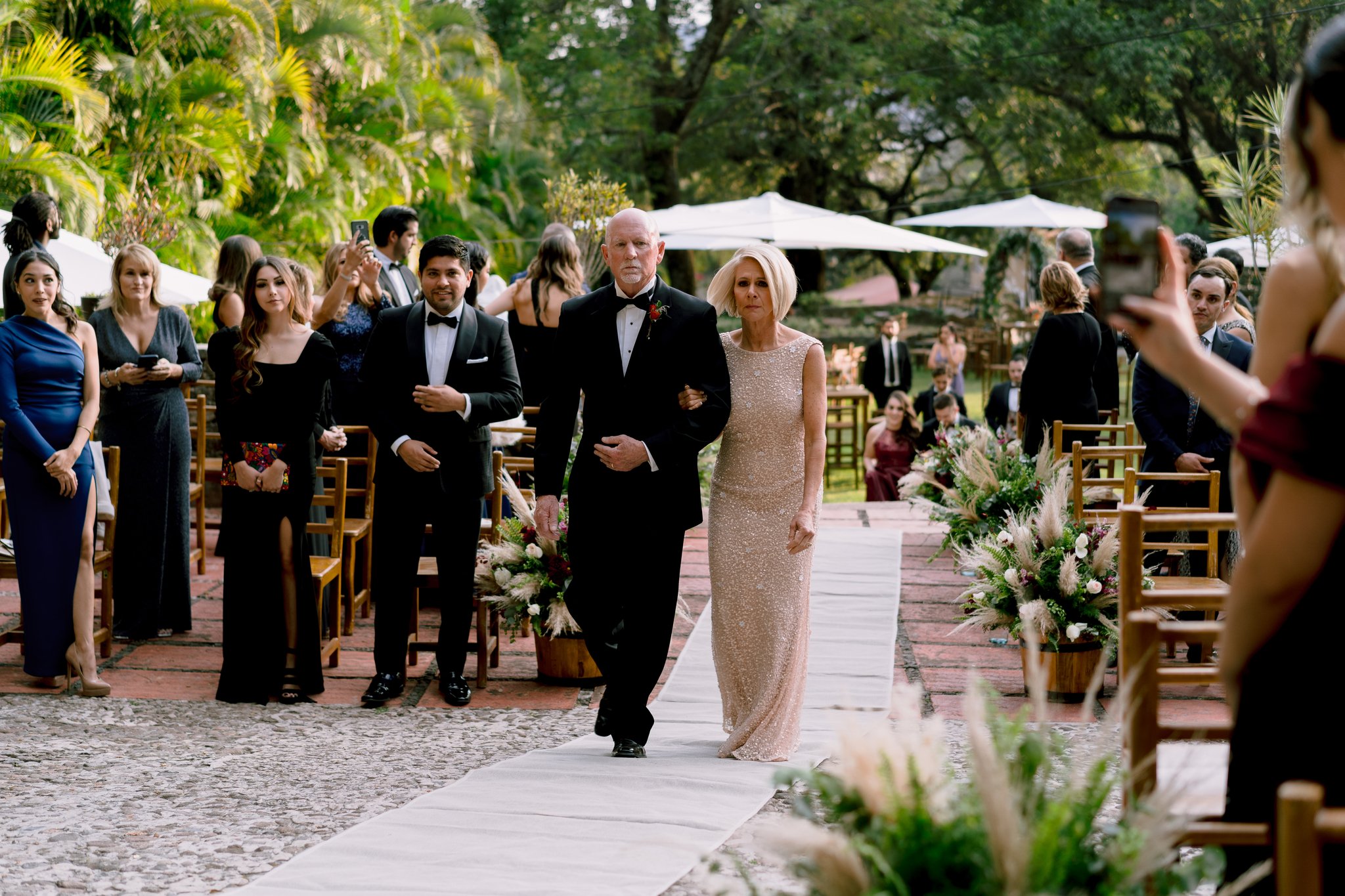 BODA-TORI-NETO-BAJO-LA-MONTANA-TEPOZTLAN-MORELOS-WEDDING-DAY93.jpg