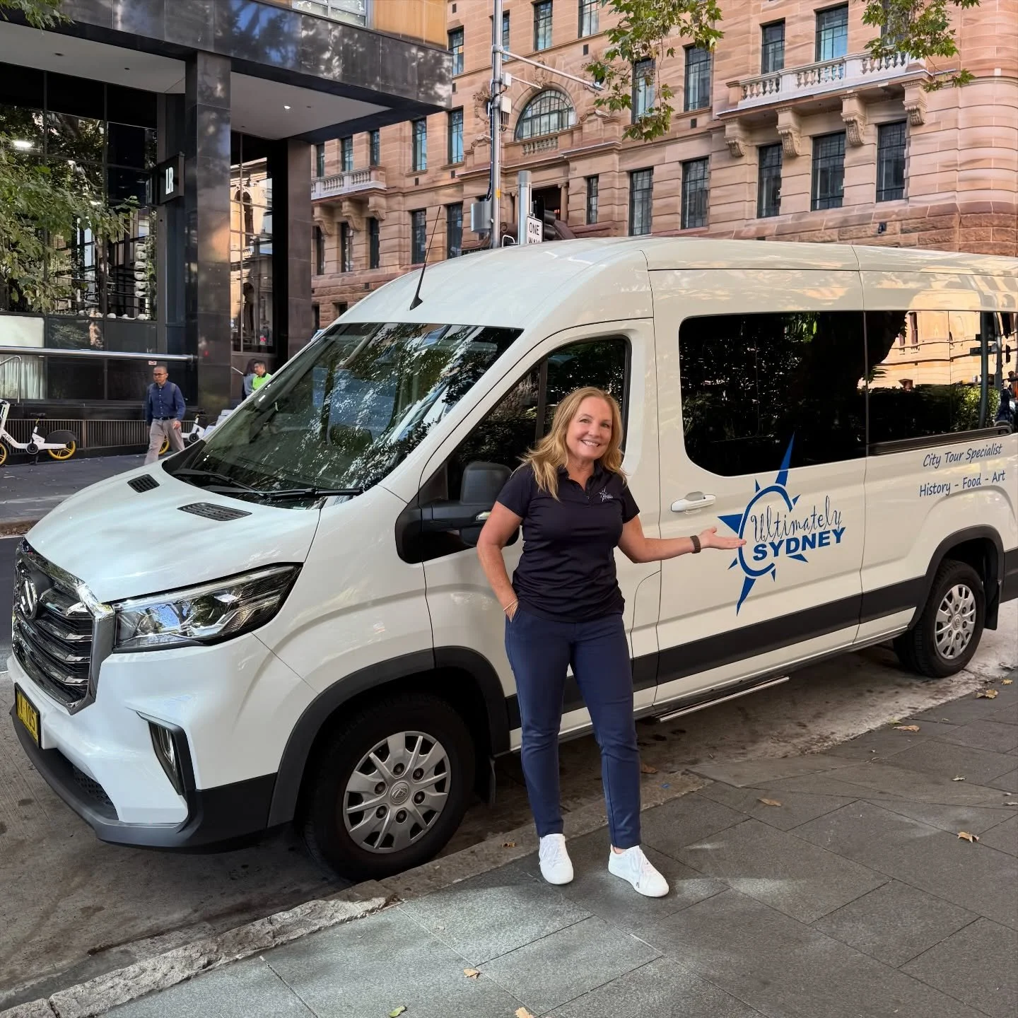 We LOVE to travel, which is why we know exactly what makes an excellent tour. 🌍

Your time is precious, and we&rsquo;re here to make sure every minute counts. From hidden laneways to world-famous views, let us show you the Best of Sydney.

Ready to 