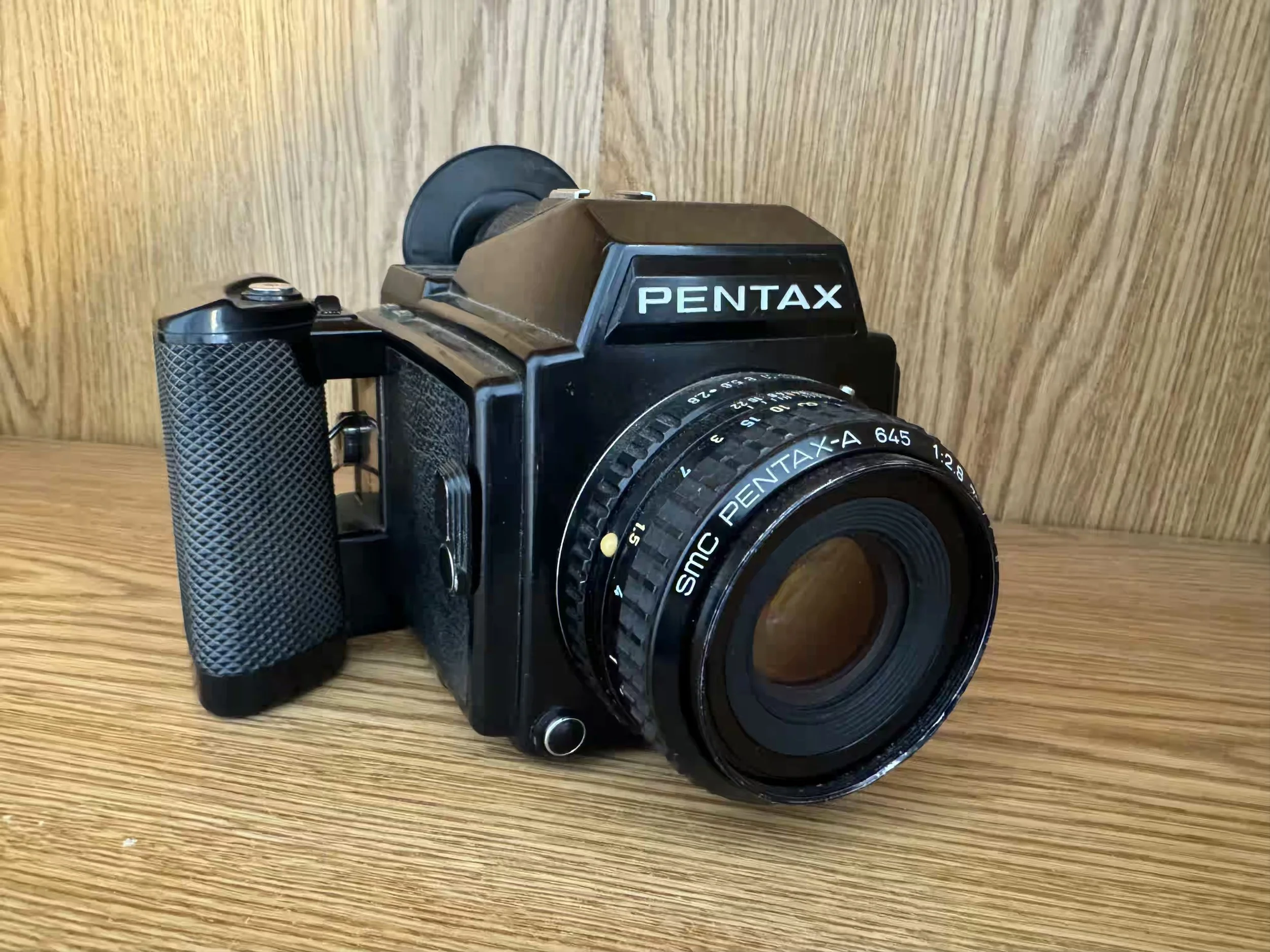 フィルムカメラ PENTAX 645 PENTAX 645 ◇レビュー 外観編◇ | デジタル試しうち