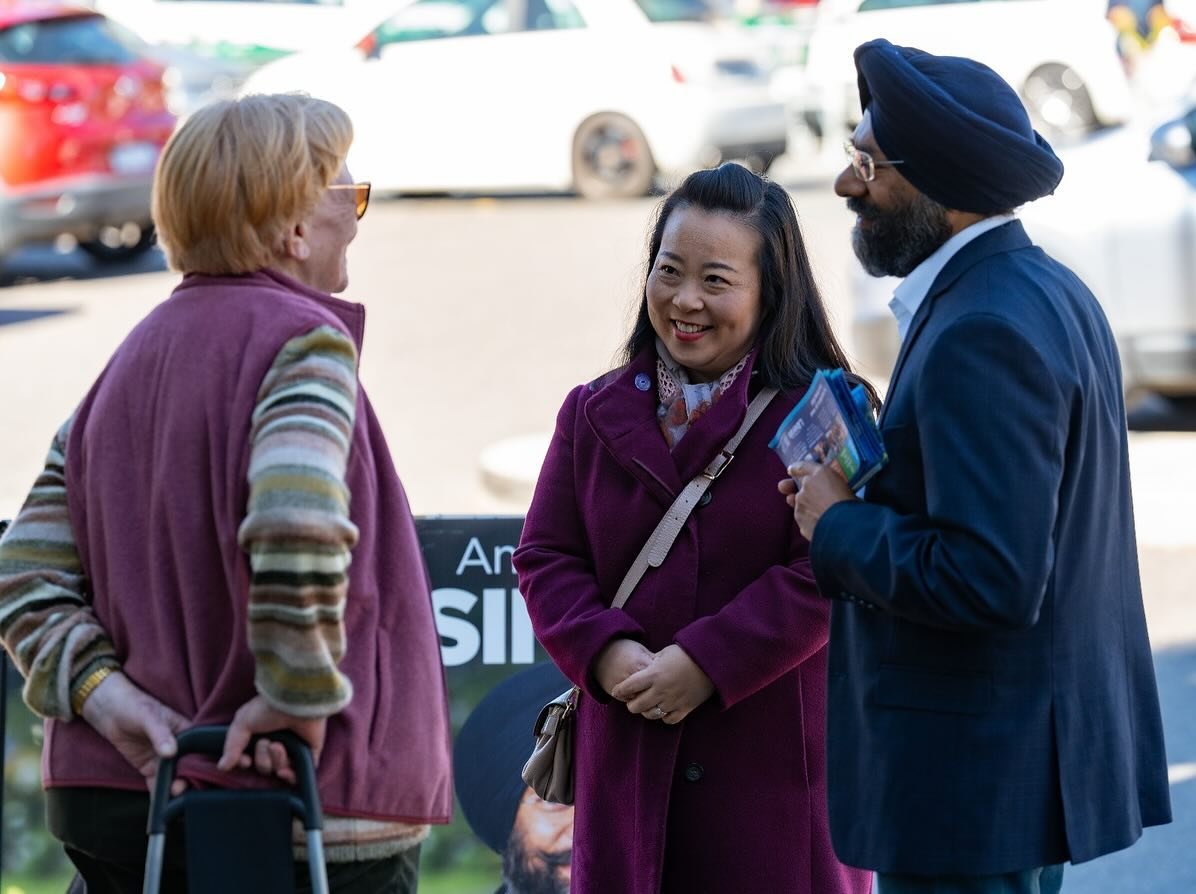 So many friendly chats at Mawson shops yesterday morning with @amardeep.act!

Thanks to everyone who stopped by and talking to us about your concerns. So many locals keen to vote for a change this October.