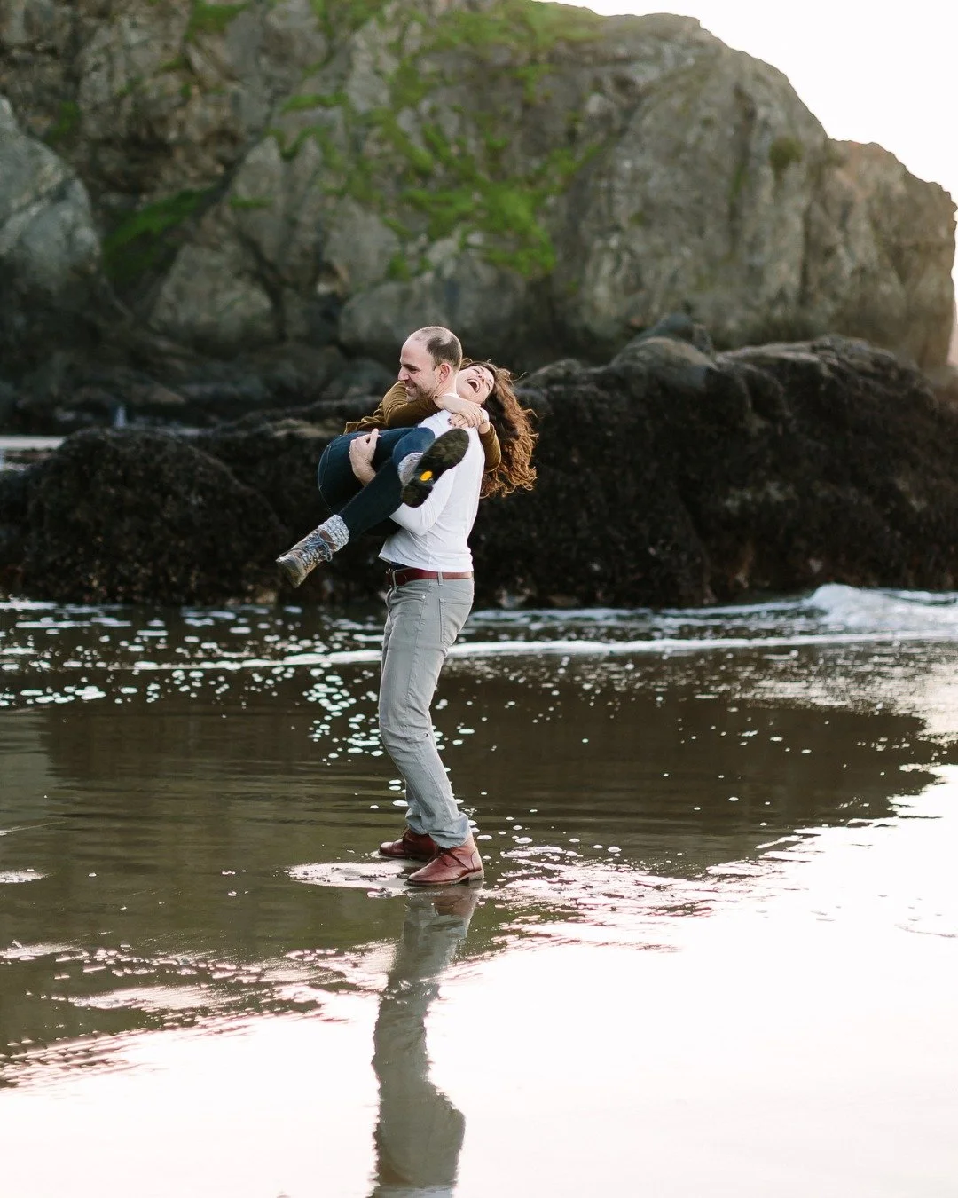 The most meaningful weddings are not rushed.

They are intentional.

Every part of the day has space to unfold, and that is what allows us to capture it honestly.

This is where refined and real come together.

Now booking Napa, Sonoma, and San Franc