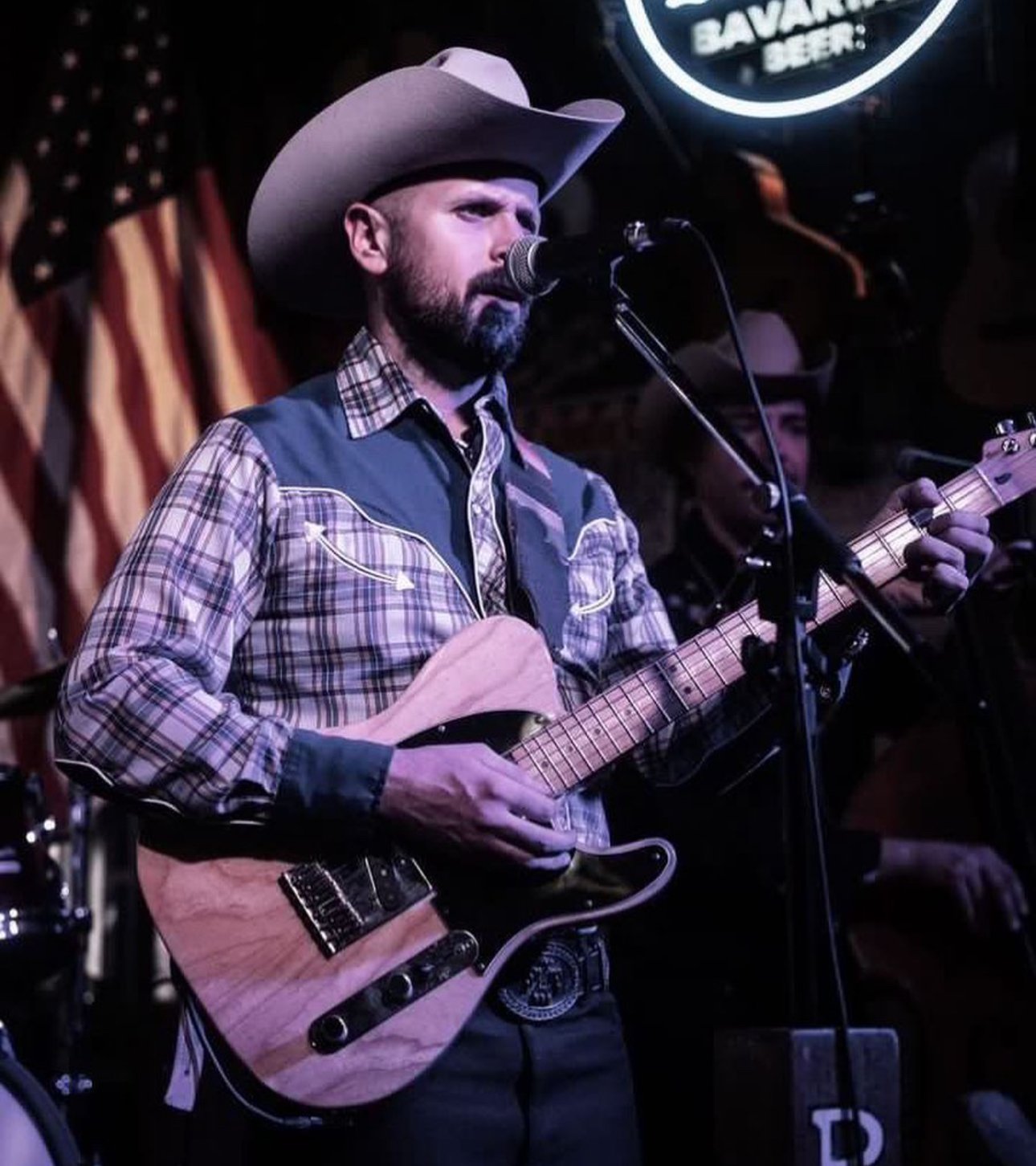 Robert’s Western World