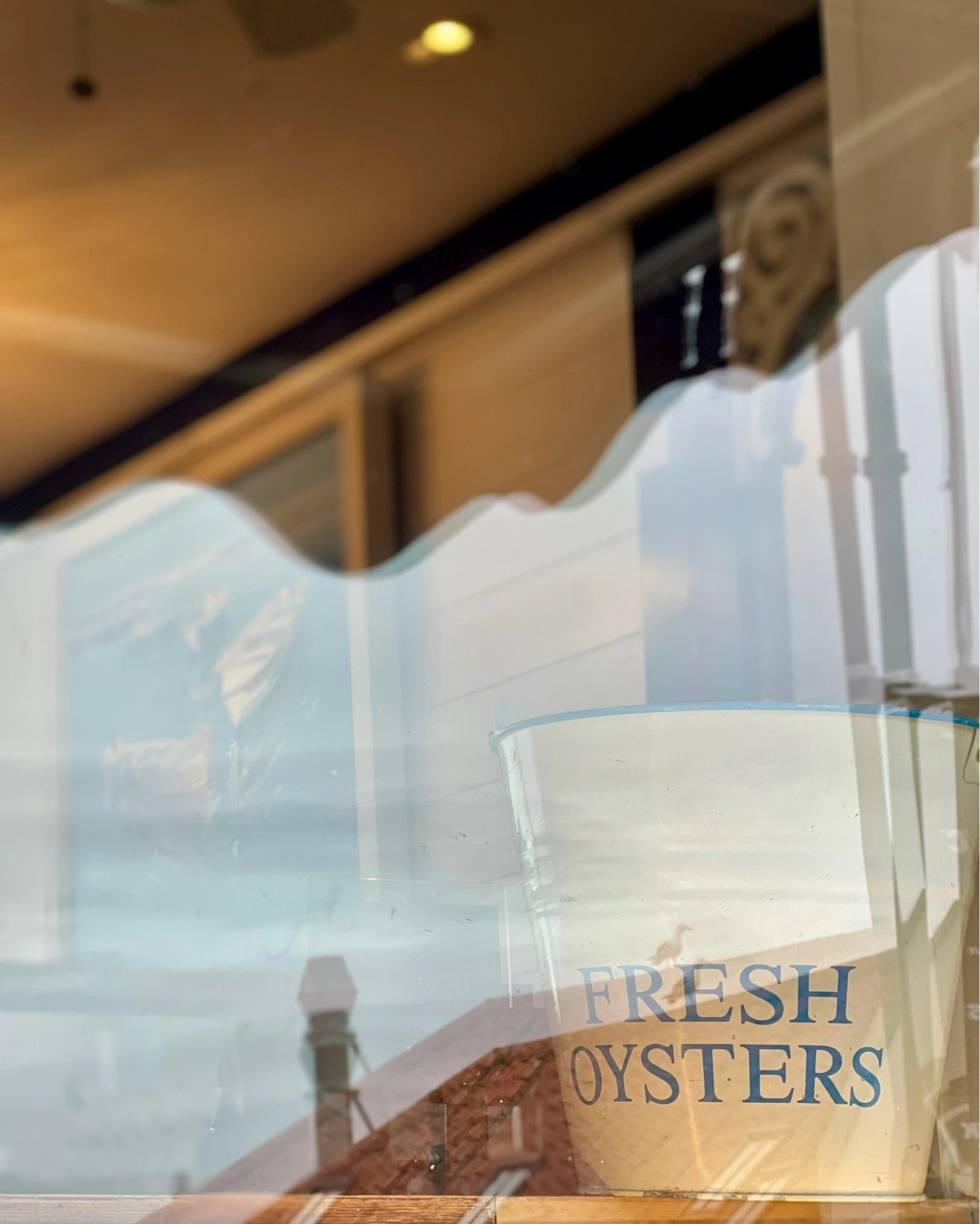There's nothing quite like the taste of fresh oysters! This particular bucket of deliciousness was found at 'The Fisherman's Wife Whitby'. 🌊🍽️✨ Dive into the briny goodness and savor the taste of coastal delights. Who's ready for a seafood adventur
