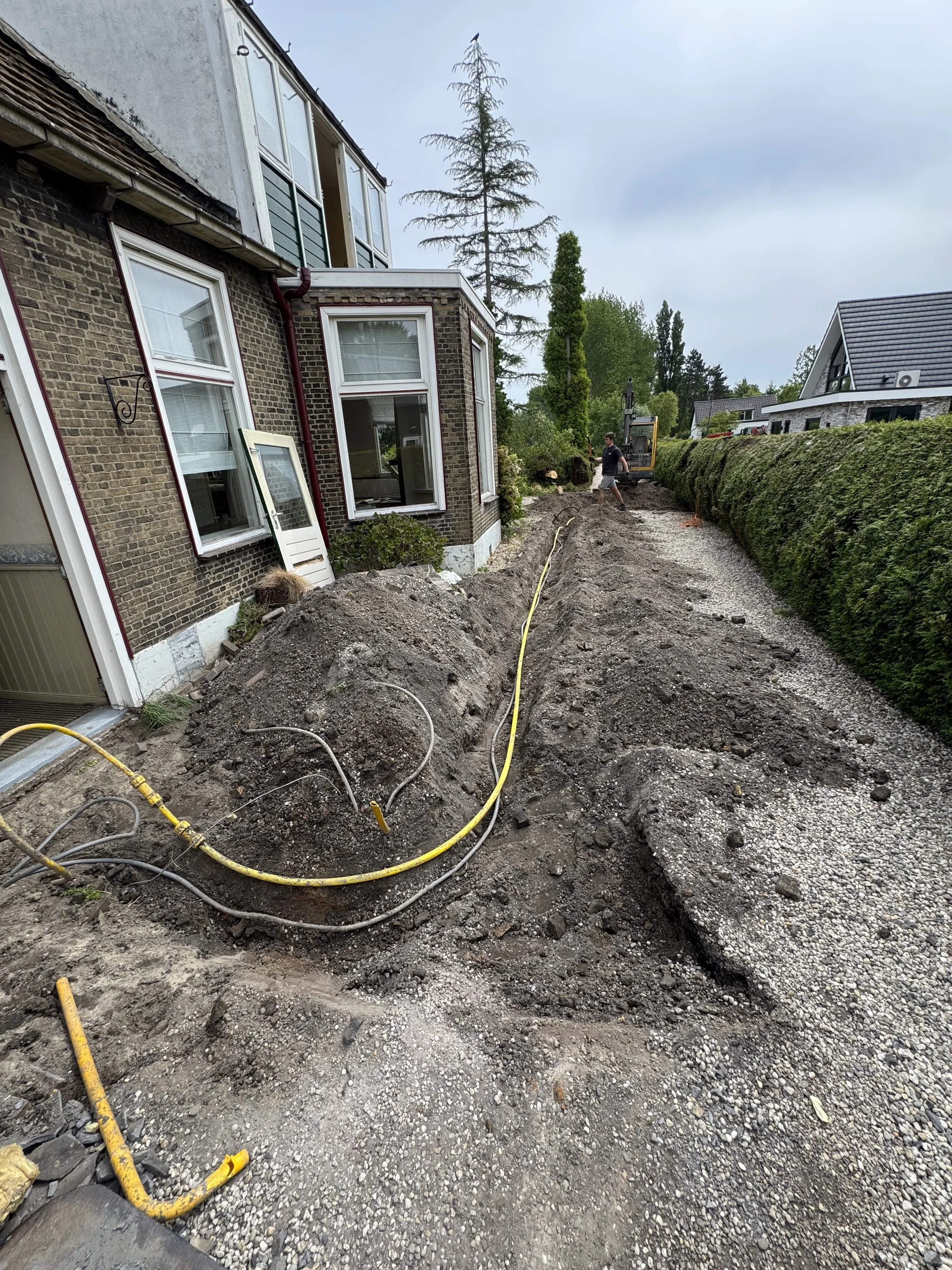 Graafwerkzaamheden graafmachine regio Rotterdam, Zuid-Holland, graven