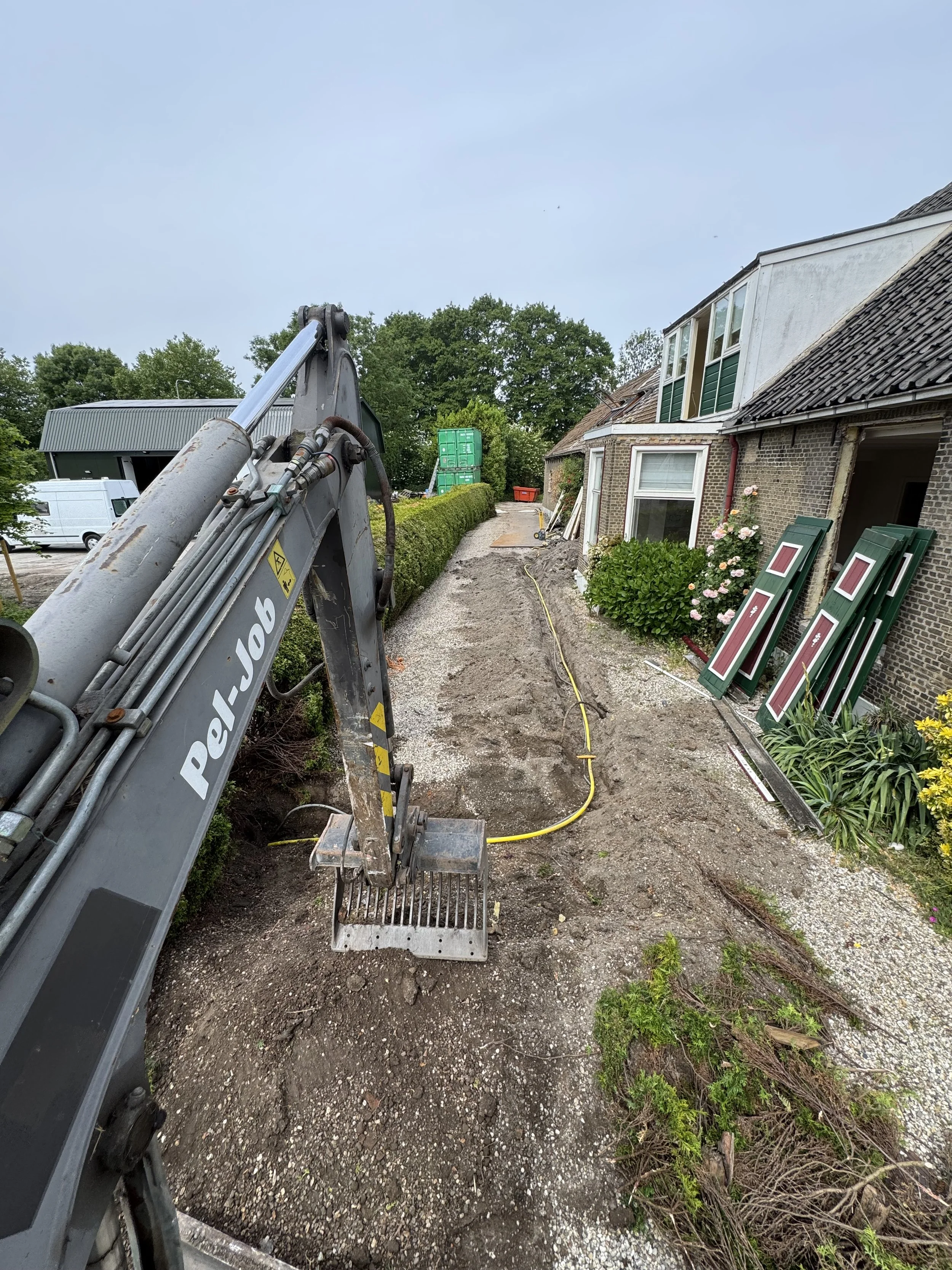Graafwerkzaamheden graafmachine regio Rotterdam, Zuid-Holland, graven