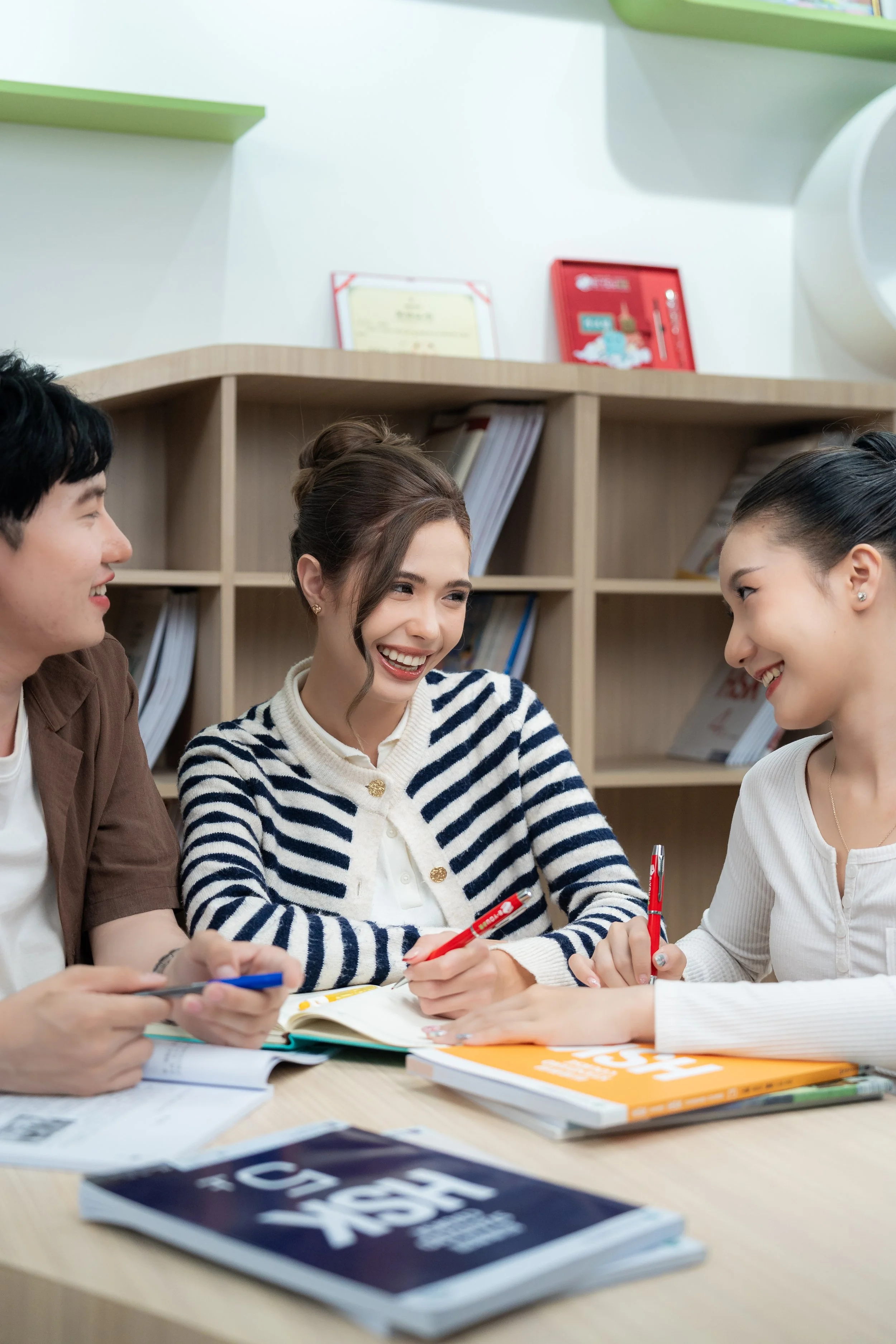 Byou Classroom-180.jpg