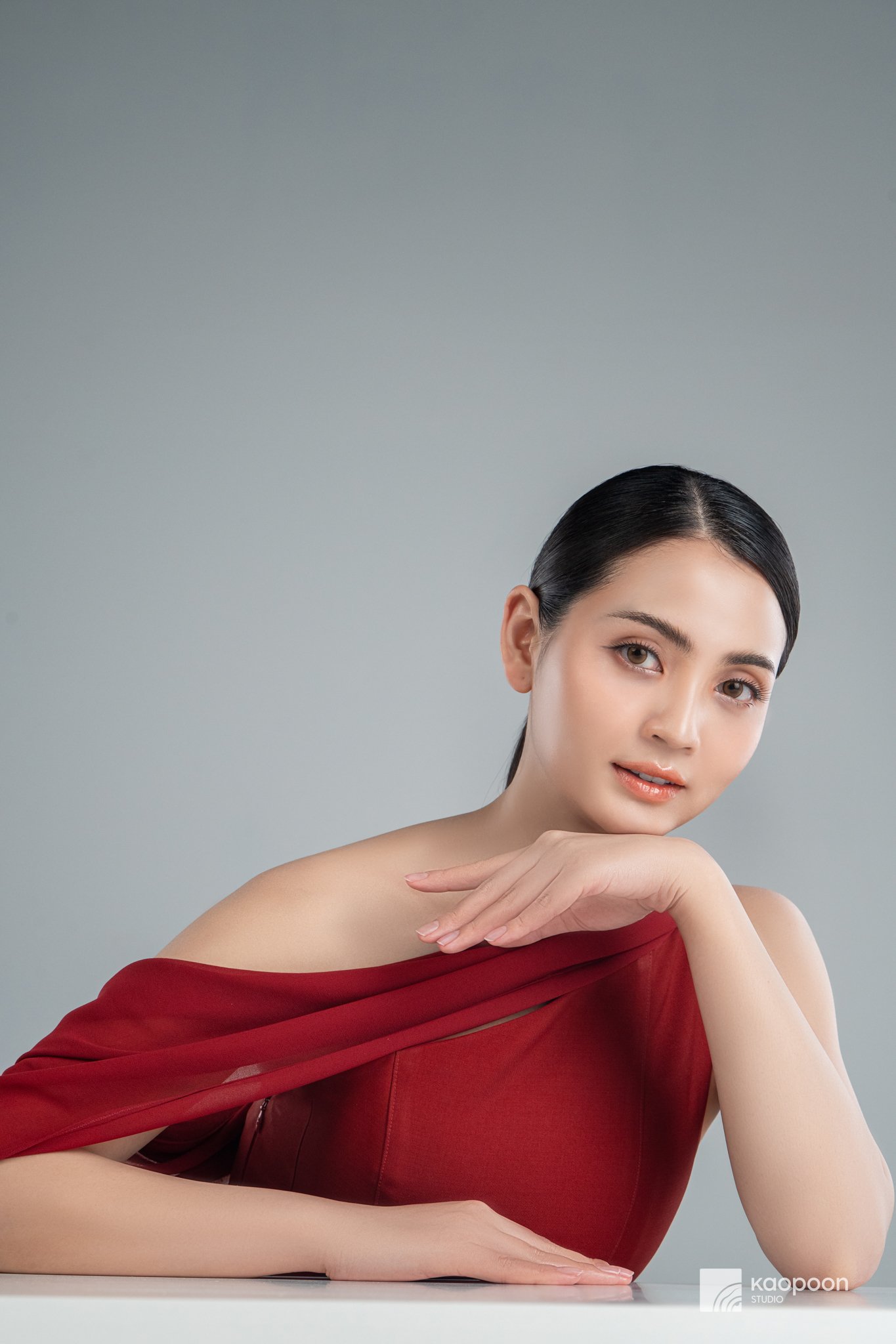 Day Cream_Model 01_(DSC07465).jpg