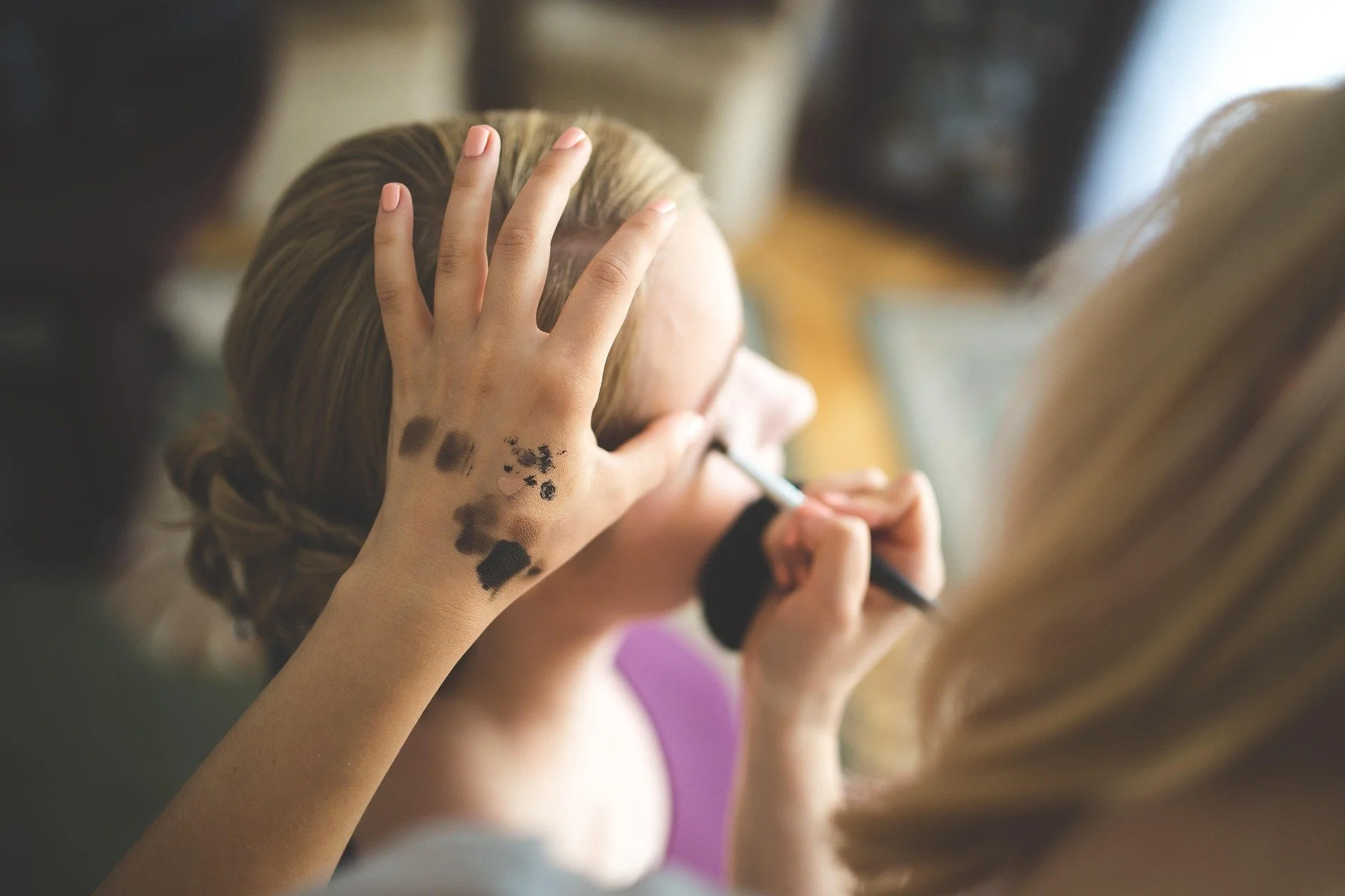 make-up hen party workshop