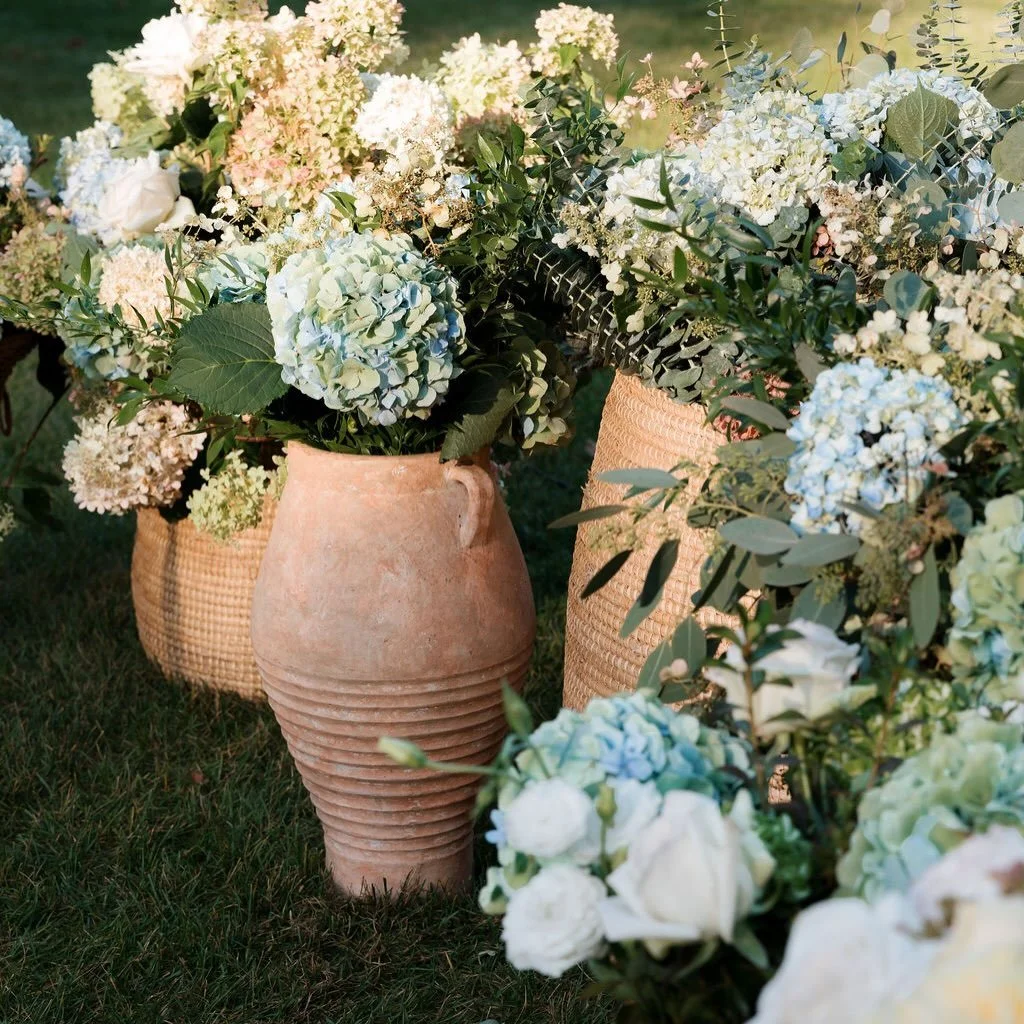 Mother Nature brought her A-game to our Vermont wedding for A&amp;J.  A fall weekend wedding every couple dreams of!

Venue: @equinoxresort 
Planning: @candicegrace_events 
Photography: @goldwingphotography 
Florals: @birdsofaflower 
Entertainment: @