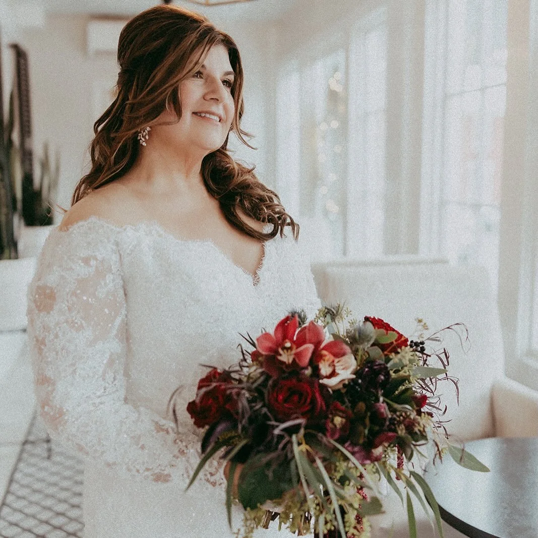 R&amp;Ds magical winter wonderland wedding ❄️🤍

Venue:  @greenmountaininn 
Planning: @candicegrace_events 
Photography: @imsavannahbrown 
Videography: @poulin_productions 
Entertainment: @musicrpm @sweetharmonylivemusic 
Florals: @apothecaflowers 
H