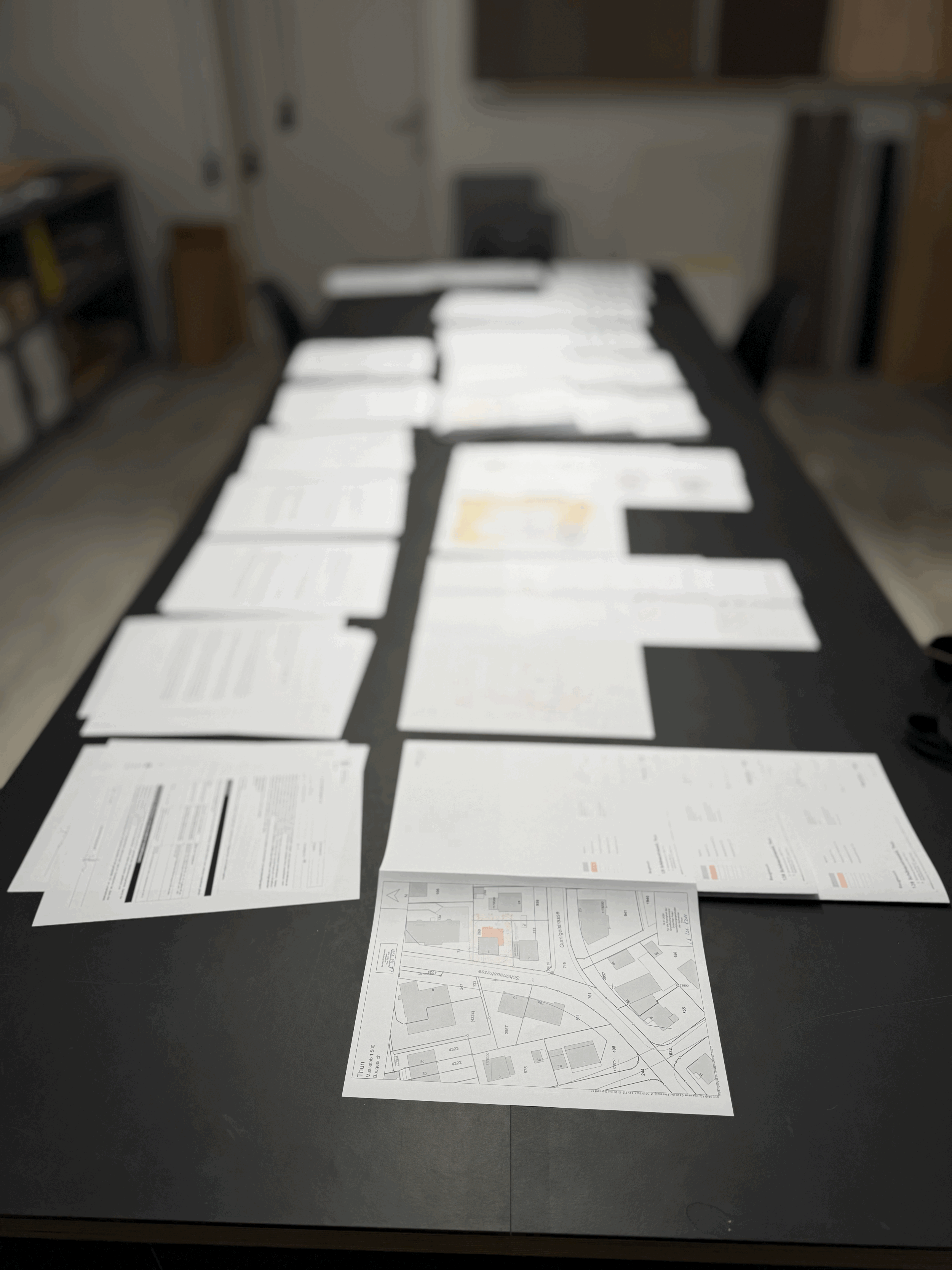 Doppelspurigkeiten, Papierberge, unnötige Bürokratie – wer kennt’s?