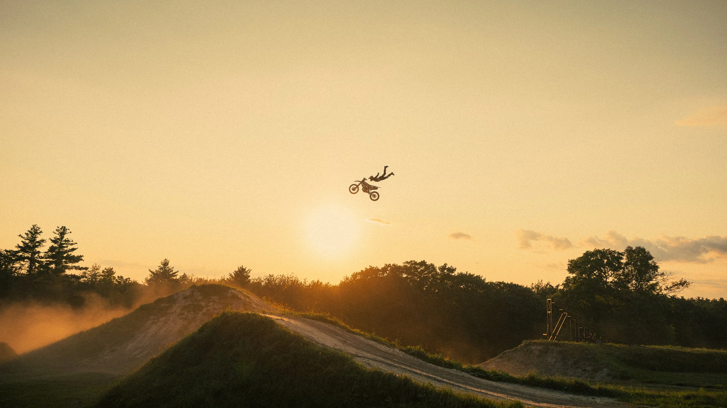 ACTION SPORTS PHOTOGRAPHY