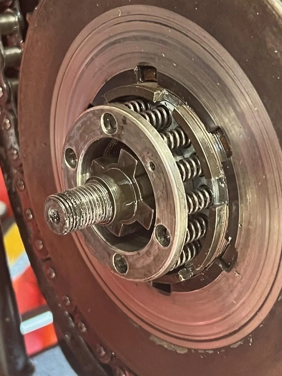 Fitting the clutch - a simpler way.