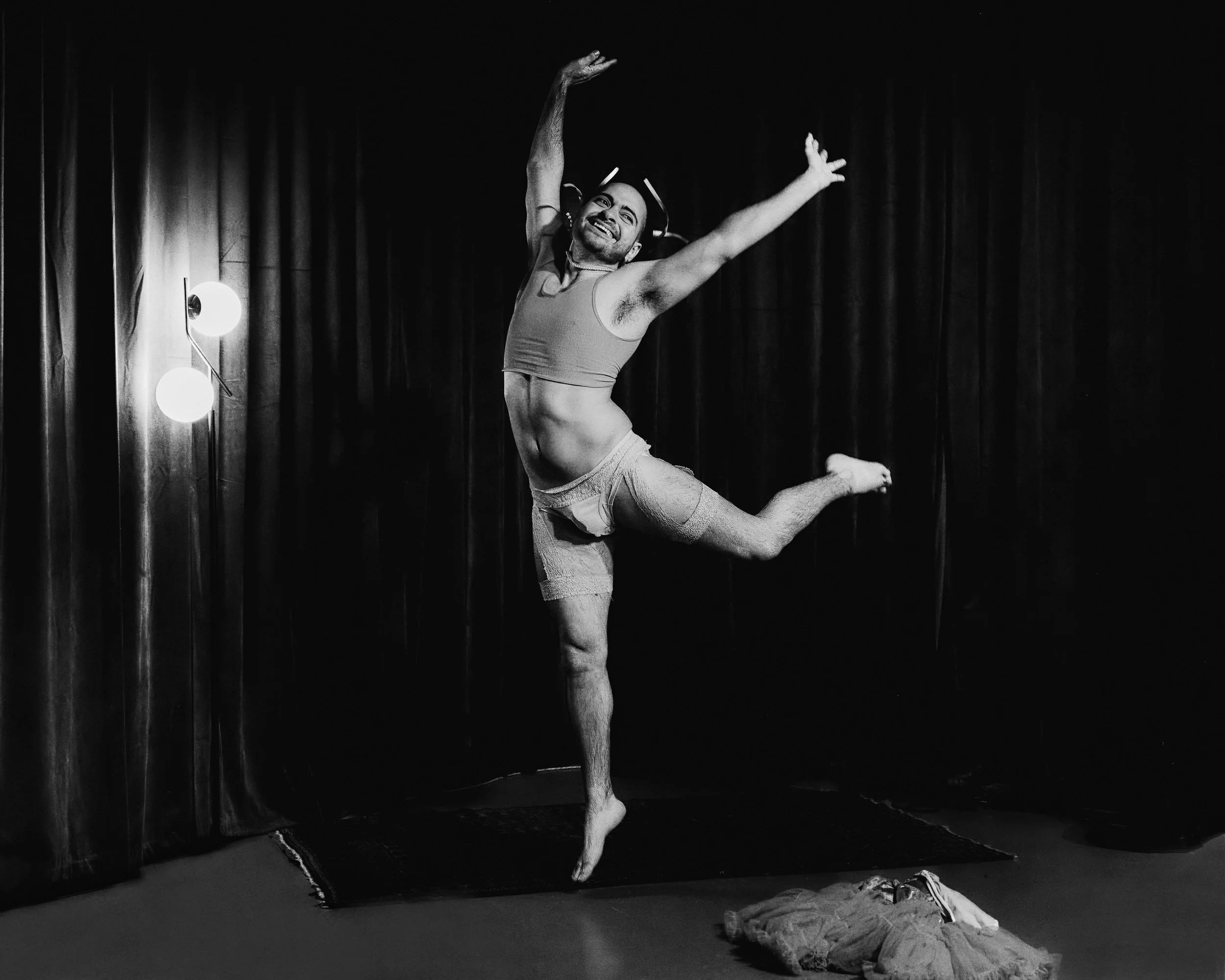 Untitled Job_For Performers_867 3 1 8.jpg