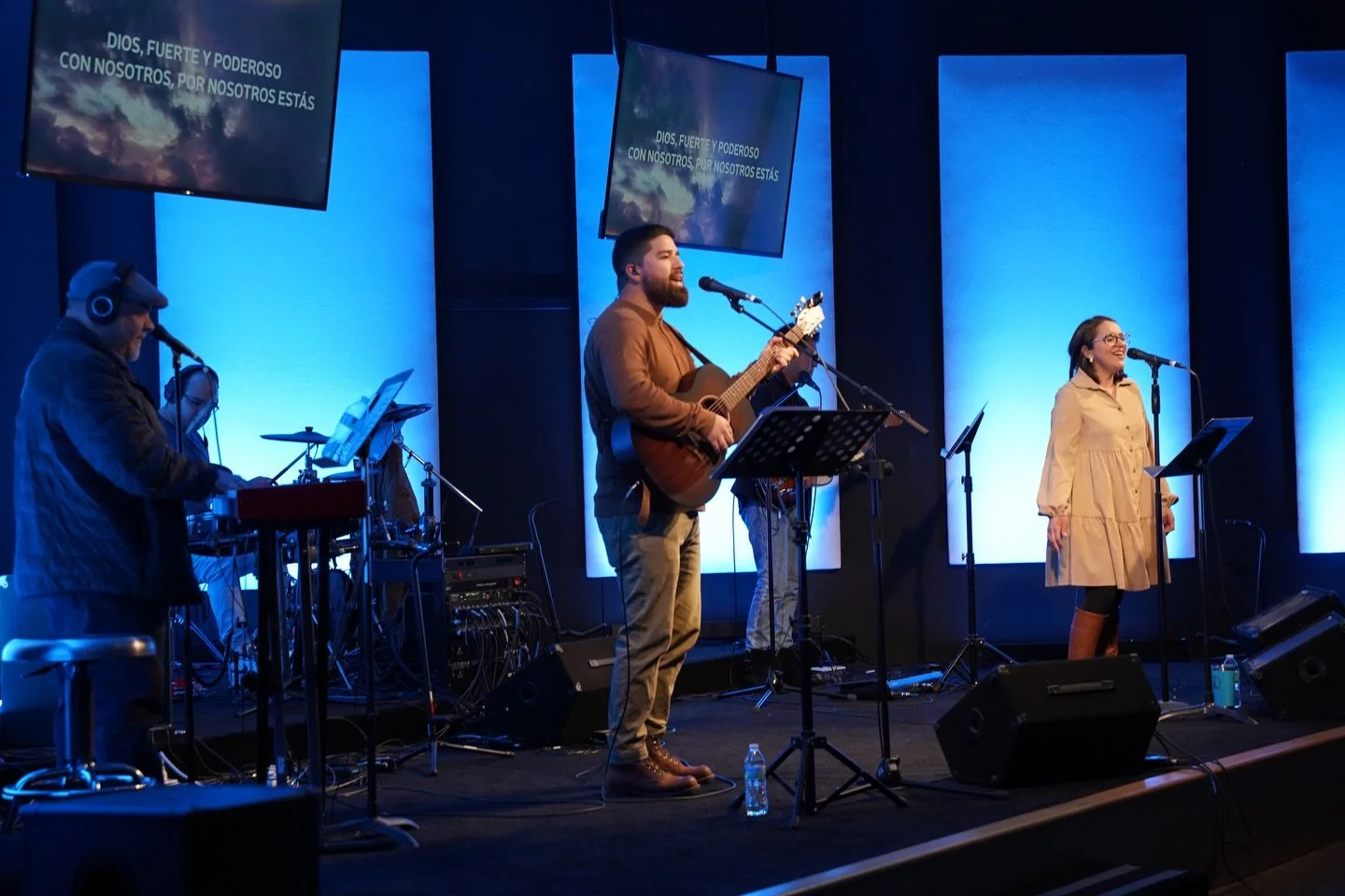 Este domingo, continuamos en nuestra serie de Nehem&iacute;as. Meditando en que Dios nos ha dado una obra que supera nuestras fuerzas, para que la hagamos en compa&ntilde;&iacute;a de otros que El Se&ntilde;or ha llamado a &Eacute;l. &iexcl;Estamos j