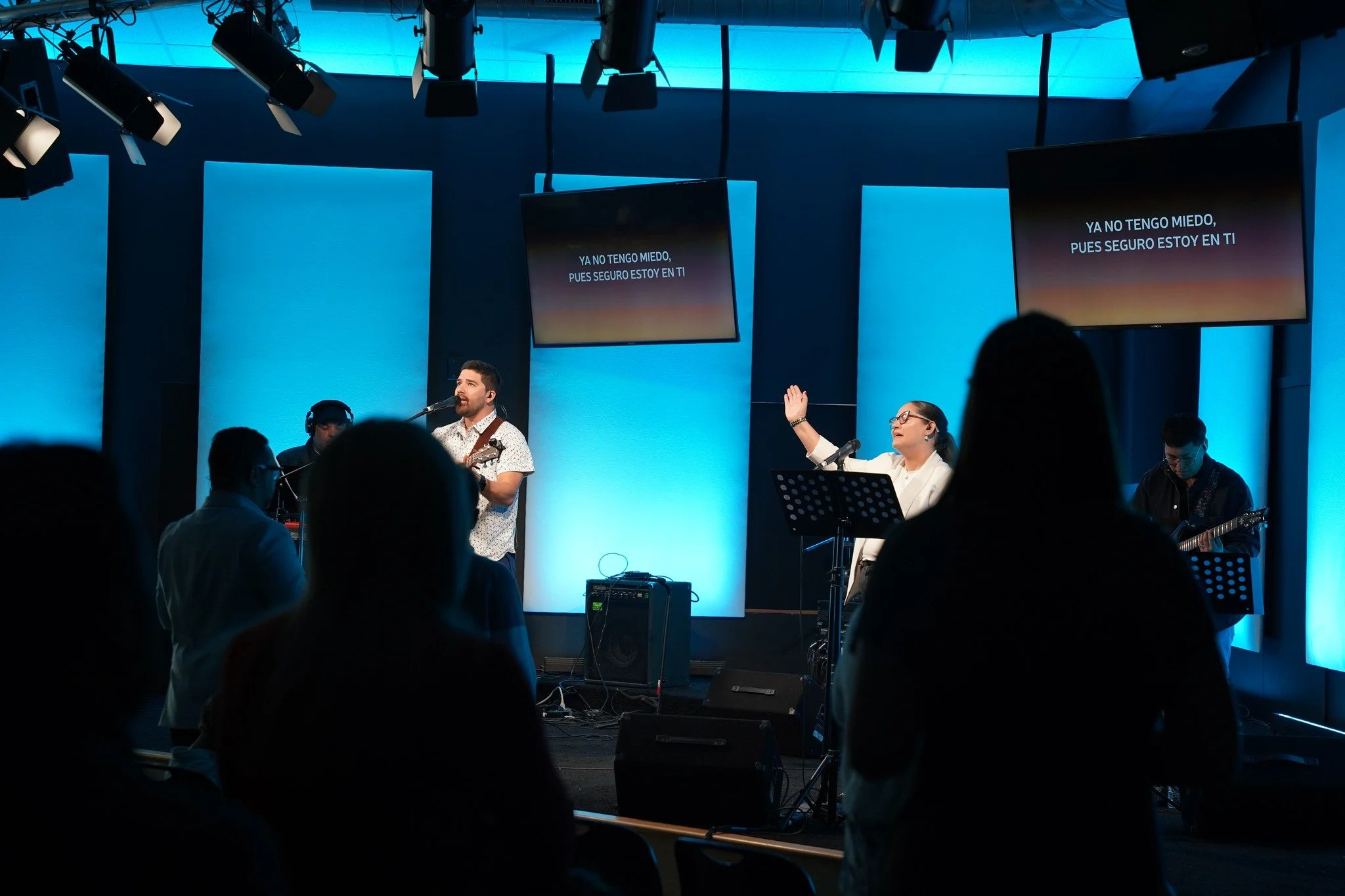 &iexcl;Este domingo recordamos el milagro de la salvaci&oacute;n!
De muerte a vida, todo por la misericordia y la gracia de Dios en Cristo.

Tambi&eacute;n celebramos la Mesa del Se&ntilde;or, recordando el sacrificio de Jes&uacute;s que nos dio nuev