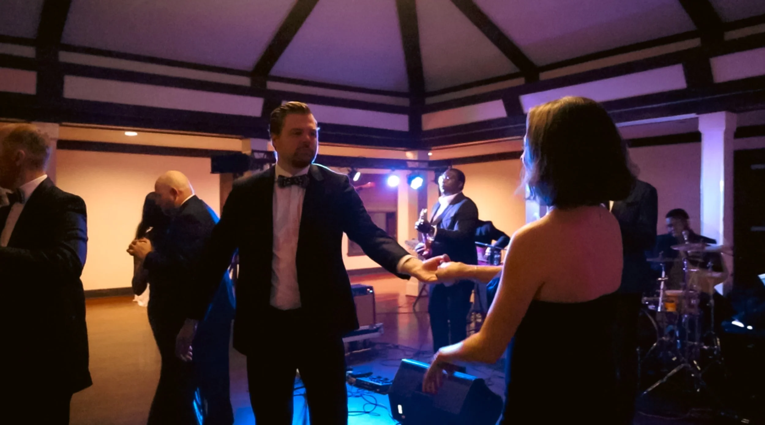 guests dancing.jpg