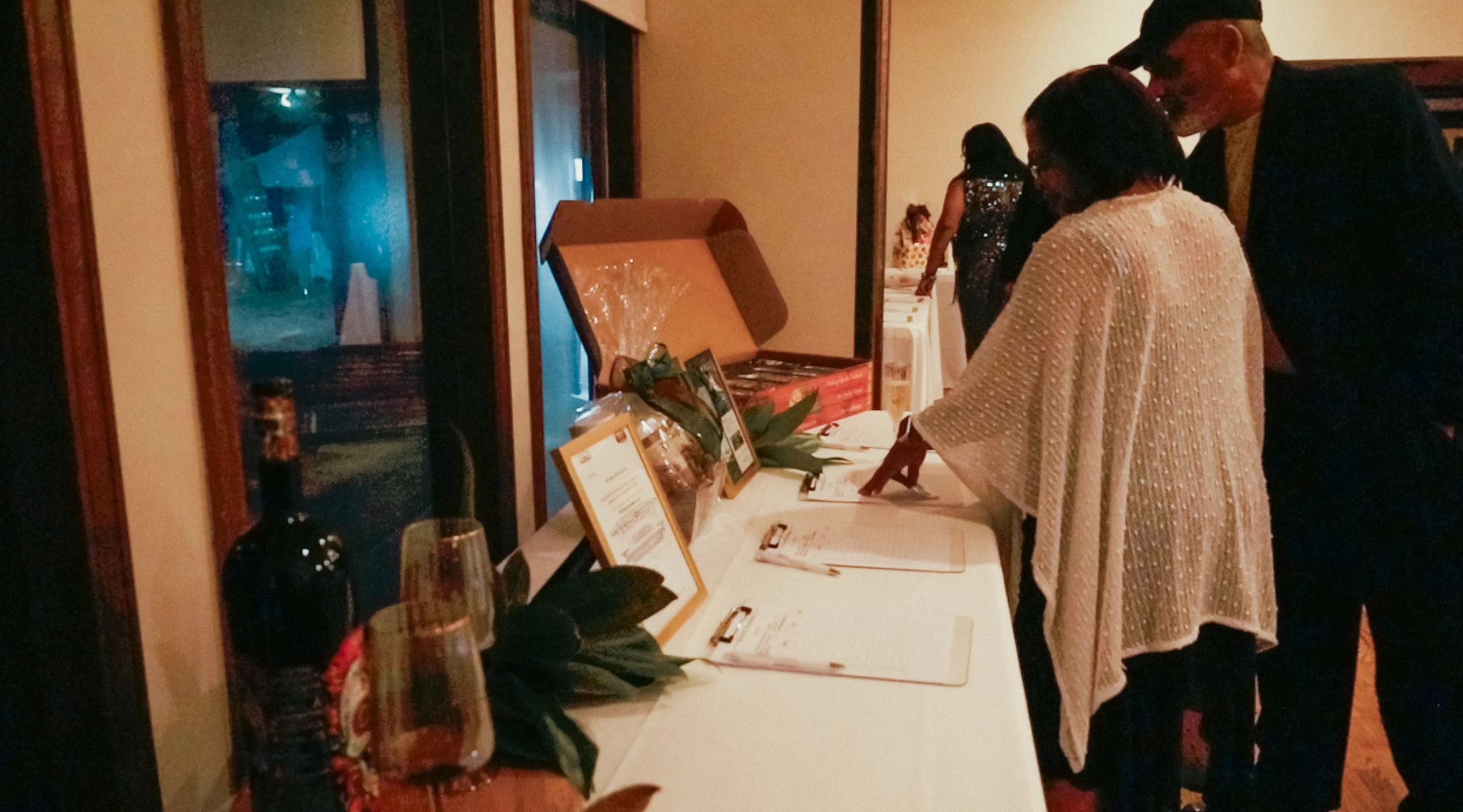 silent auction 1.jpg