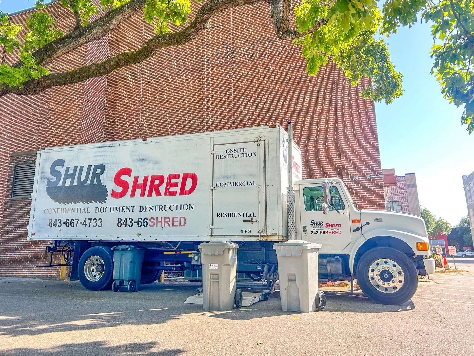 Got old documents? We&rsquo;ve got the solution! 🚛✂️

Look for the truck located in the parking lot behind our Hartsville Branch. Shur Shred is here and ready to help you declutter!

✨ Open to the entire community!