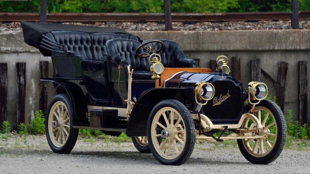 The Medici Museum of Art & Packard Car Museum