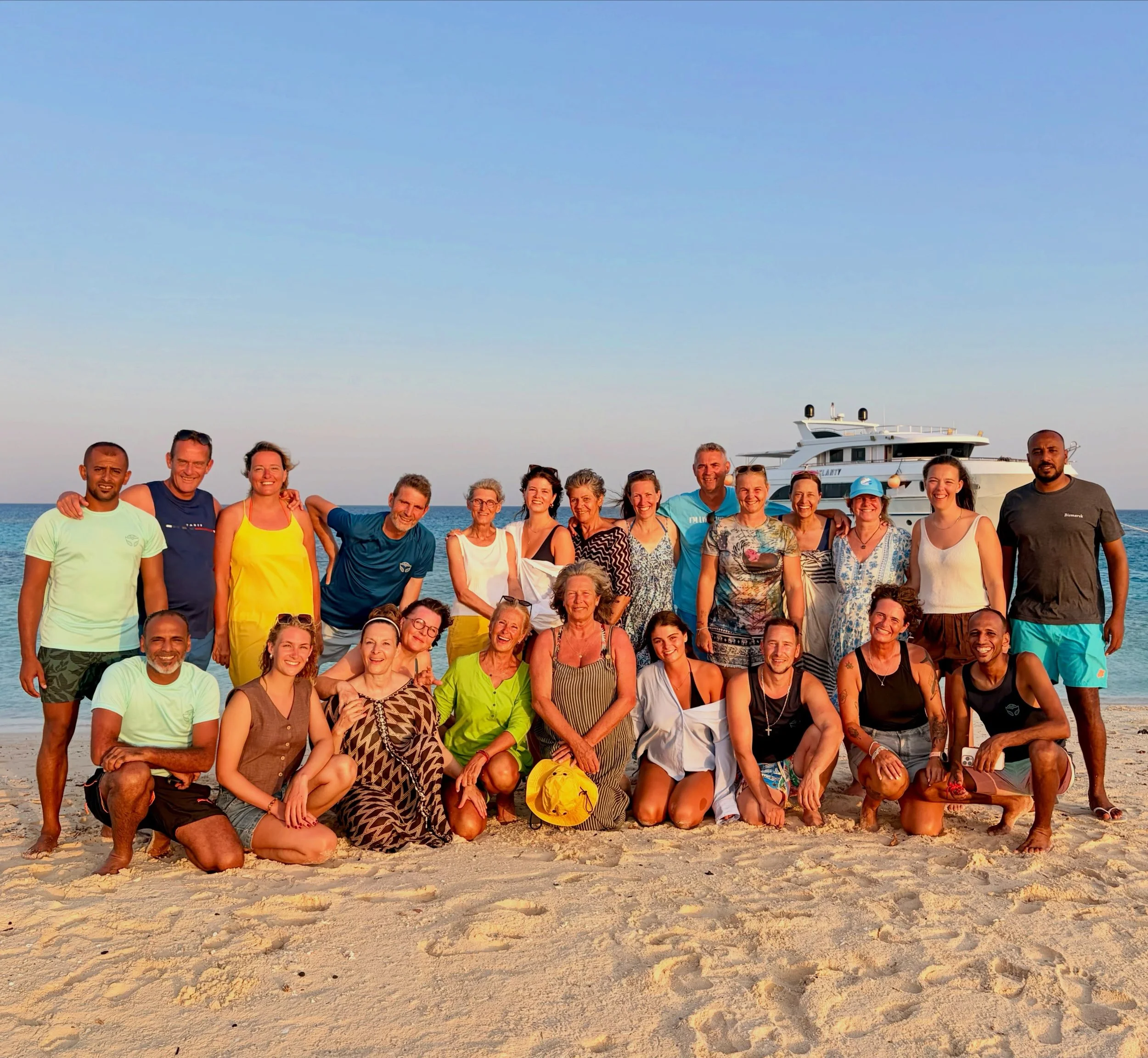 Our second group of last September. A group in which so much love, joy, laughter, tears and heartfelt connection came together. 

And although this was a very diverse group in ages (the youngest 17 and oldest 77), men/women, different backgrounds, di