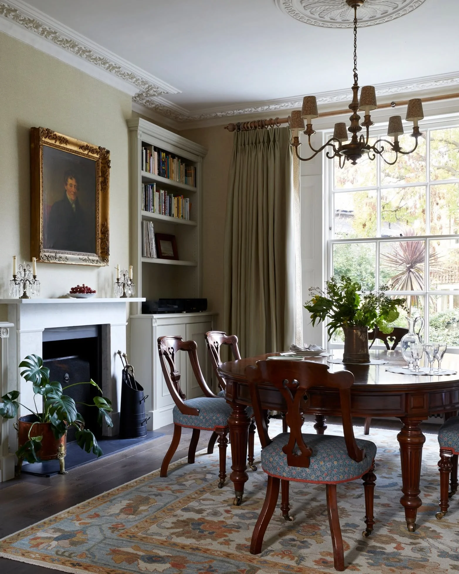 It's been a while since we posted as we&rsquo;re fully intrenched in the annual pre Christmas crazy deadline period, as well as being in the midst of restructuring and decorating our studio and shop in Primrose Hill.  Watch out for more on that!
In t