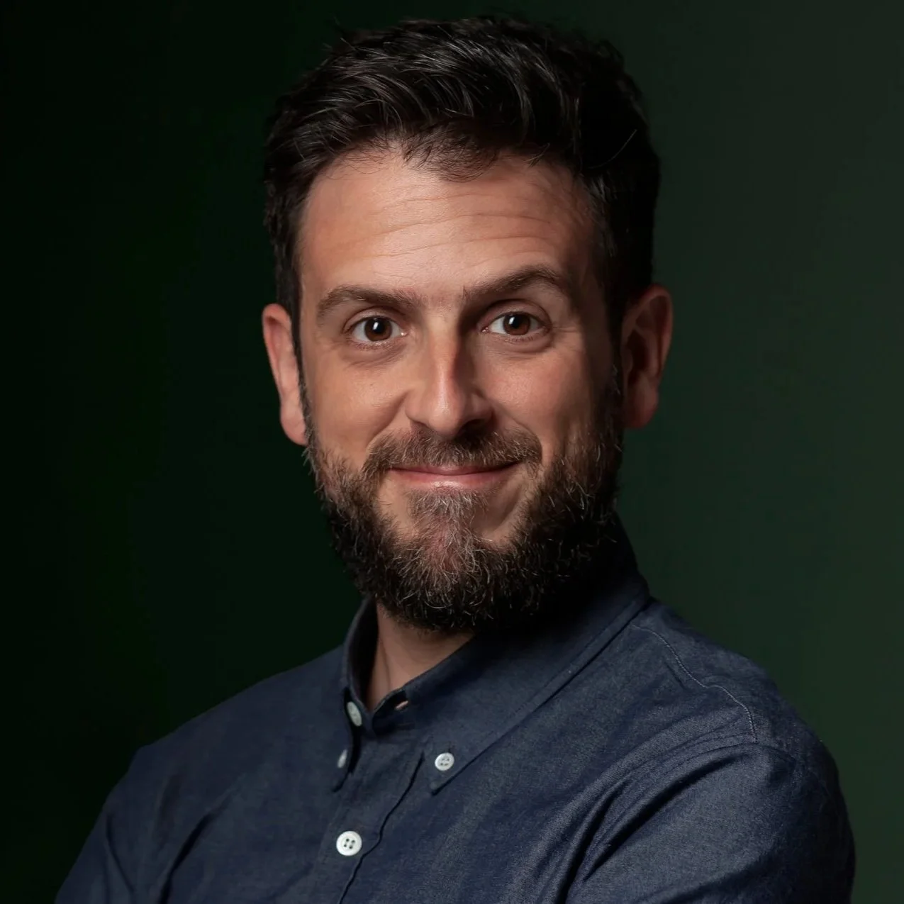 Headshot Photo of Sebastián Auyanet