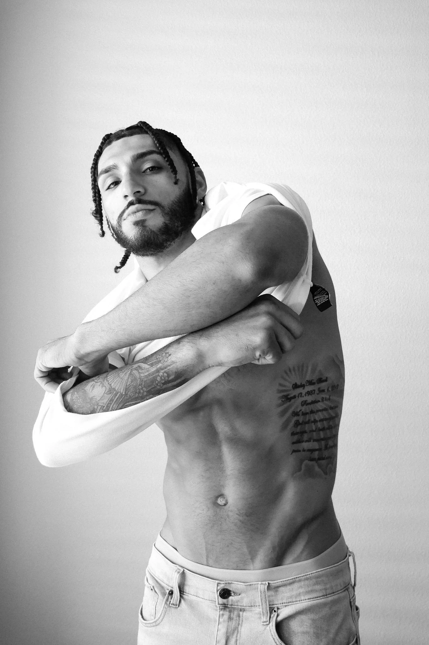 Florida based model with 6 pack