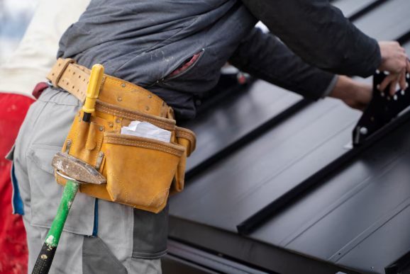 Roof Repair vs Roof Replacement: Which Option Is Right for Your Property?