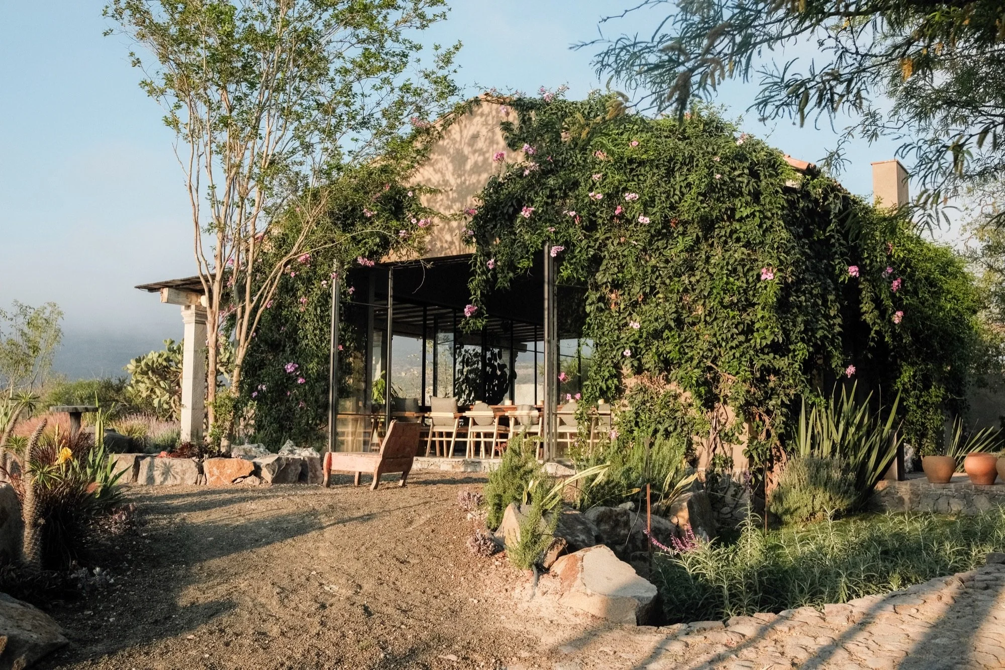 Exterio Salón 4.jpg