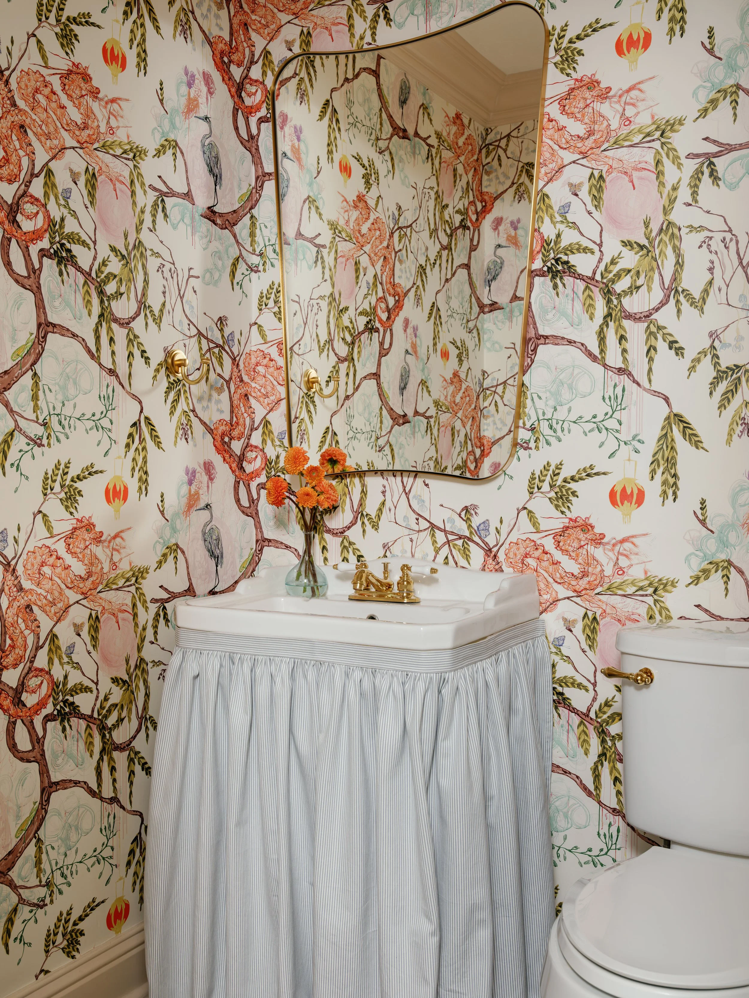 02_Bathrooms.jpg