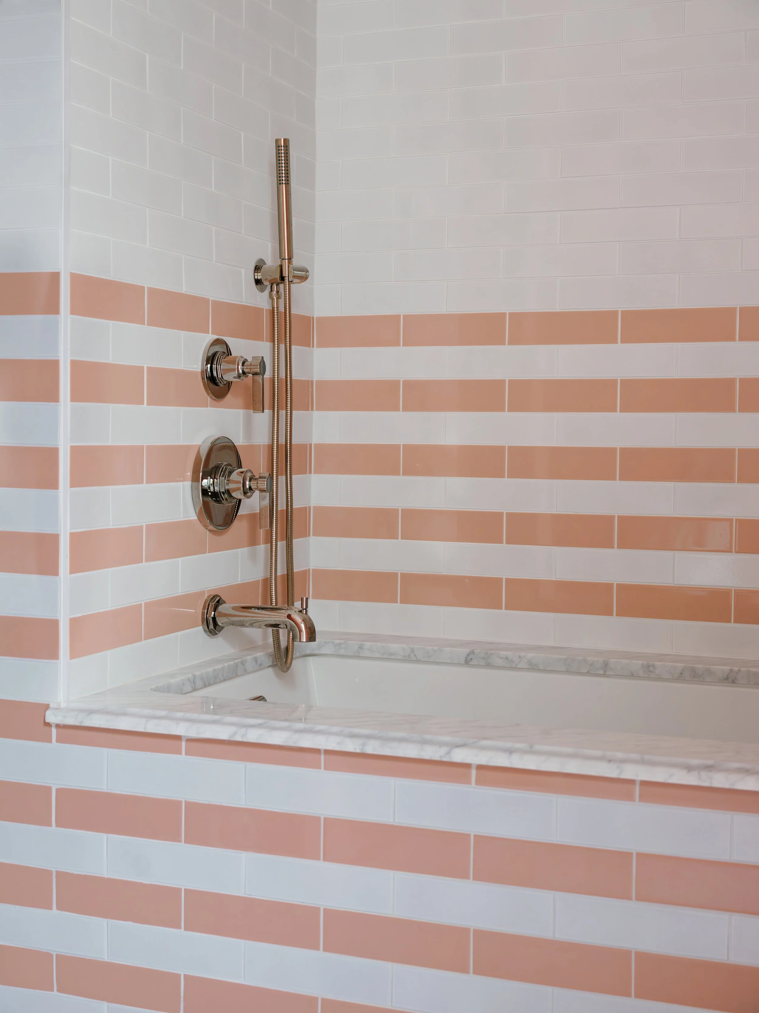 05_Bathrooms.jpg