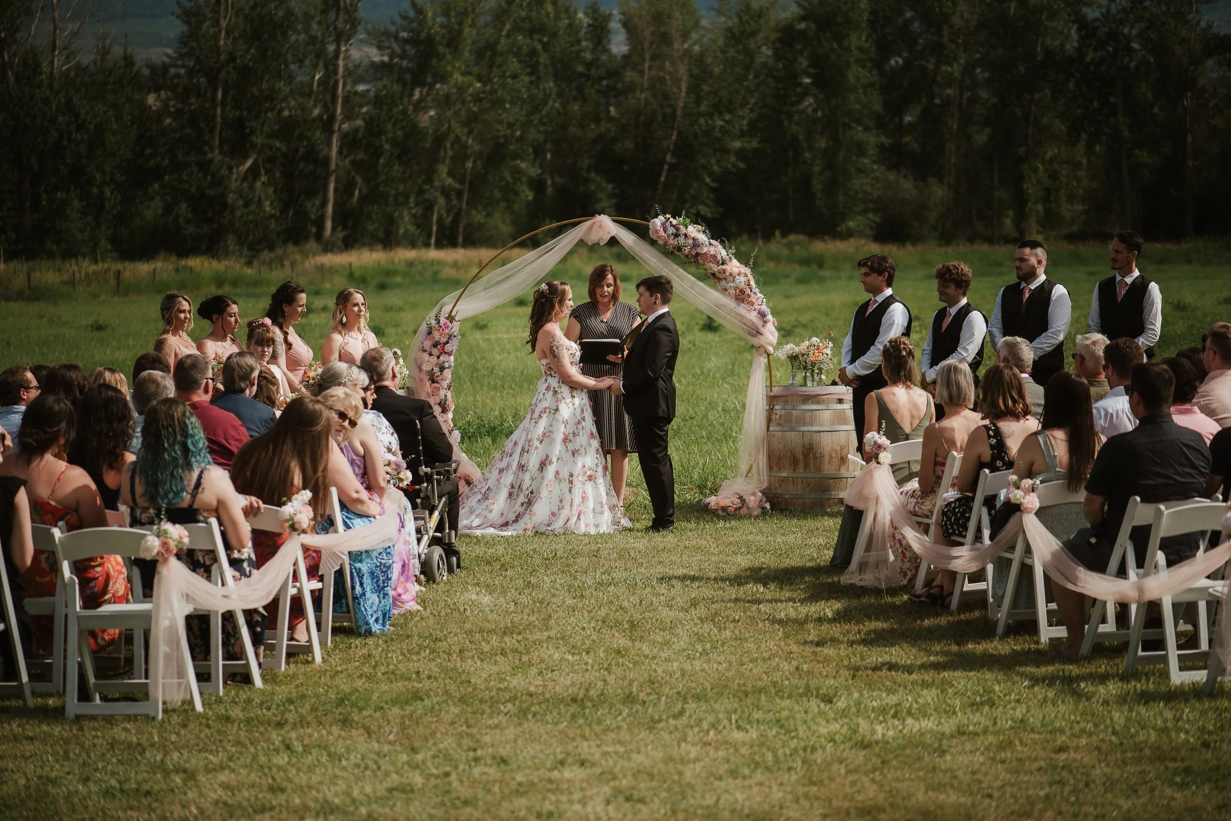 kelowna-okanagan-wedding-photographer-photos-by-marissa-ceremony-r-b-finals-31.jpg