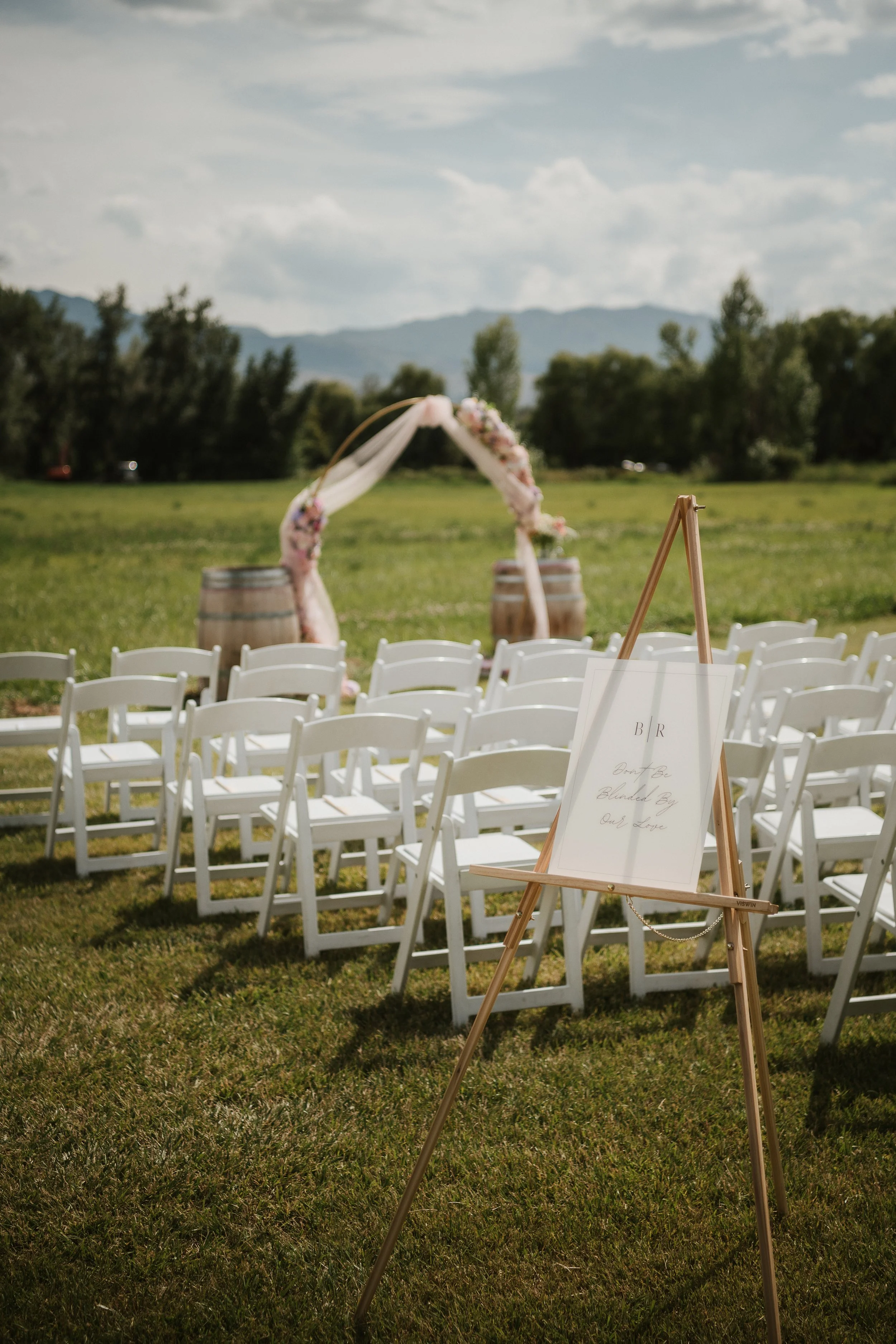 kelowna-okanagan-wedding-photographer-photos-by-marissa-ceremony-r-b-finals-17.jpg