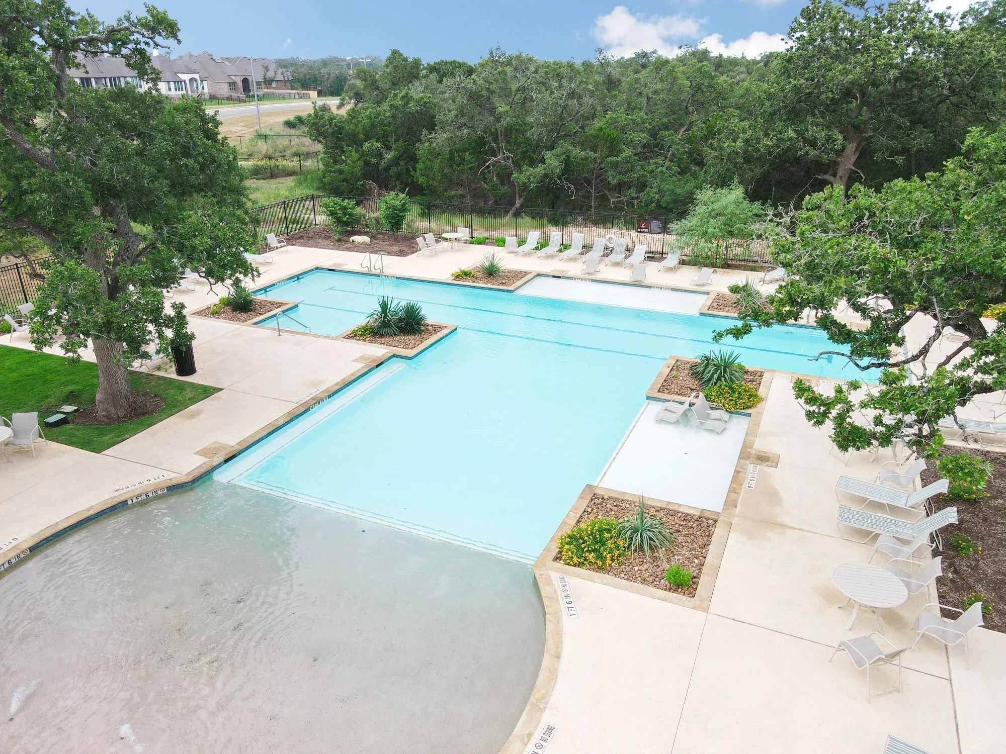 Ventana pool small.jpg