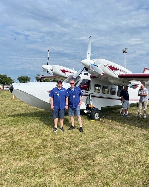 Darren Jones and Matt Kozak from Aero Sport Power with #Gweduck at Oshkosh&rsquo;23 ! 💯💯🔥🔥

#eaa #osh23 #gweduck #aviation #oshkosh #aircraft #seaplane